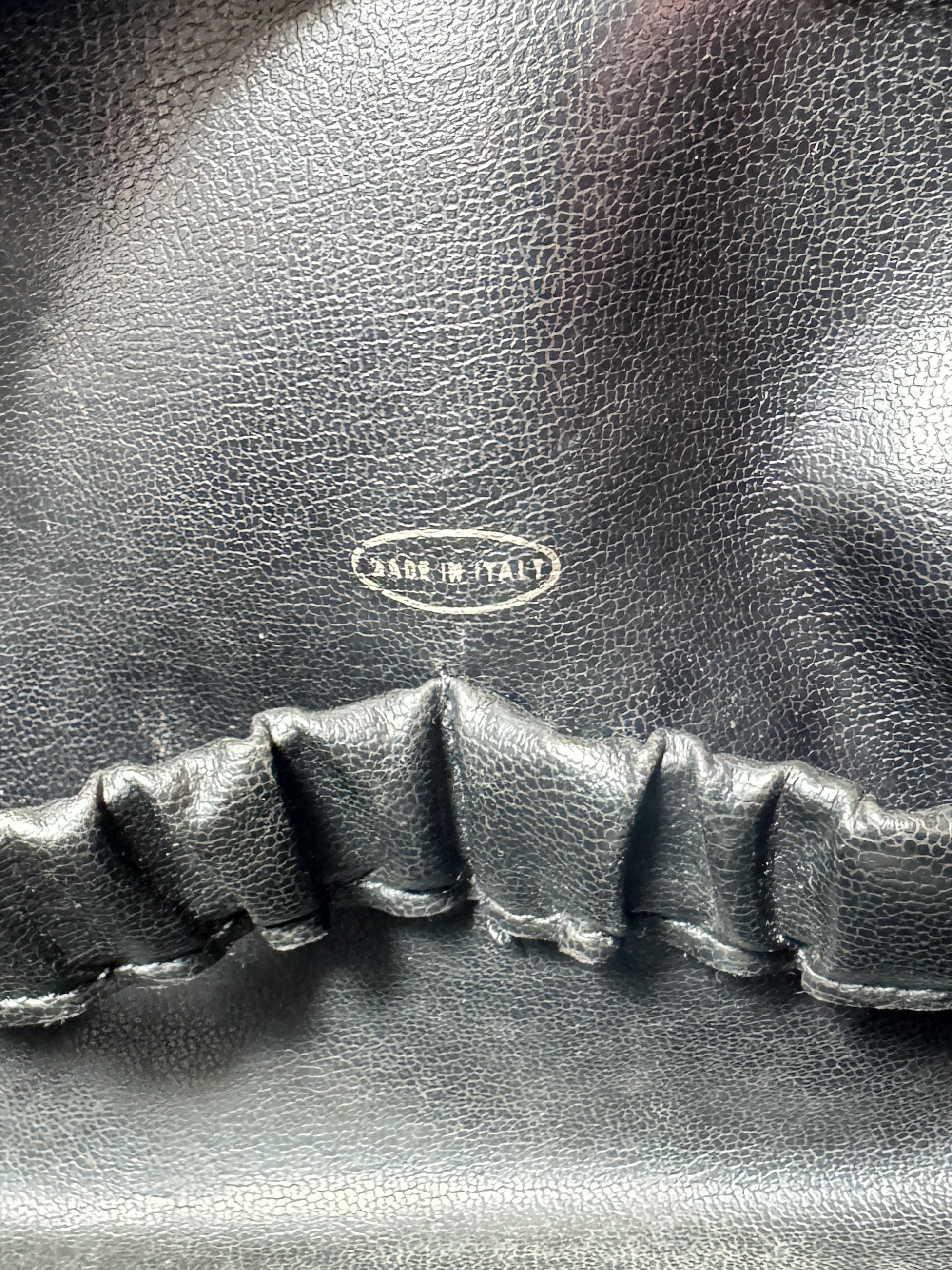 Chanel CC black diamond stitch leather zip case 1077012