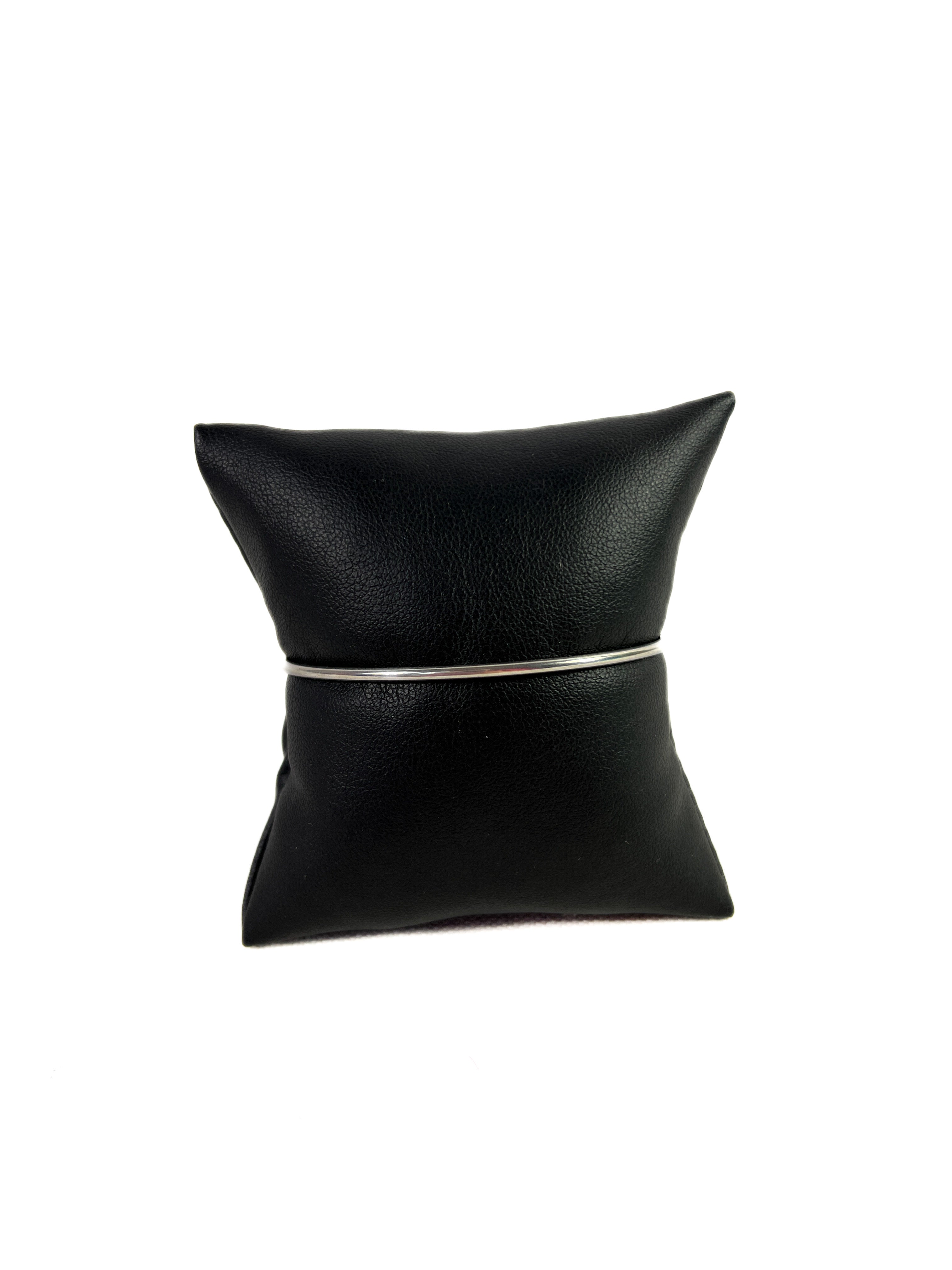 Tiffany & Co Elsa Peretti open heart bangle