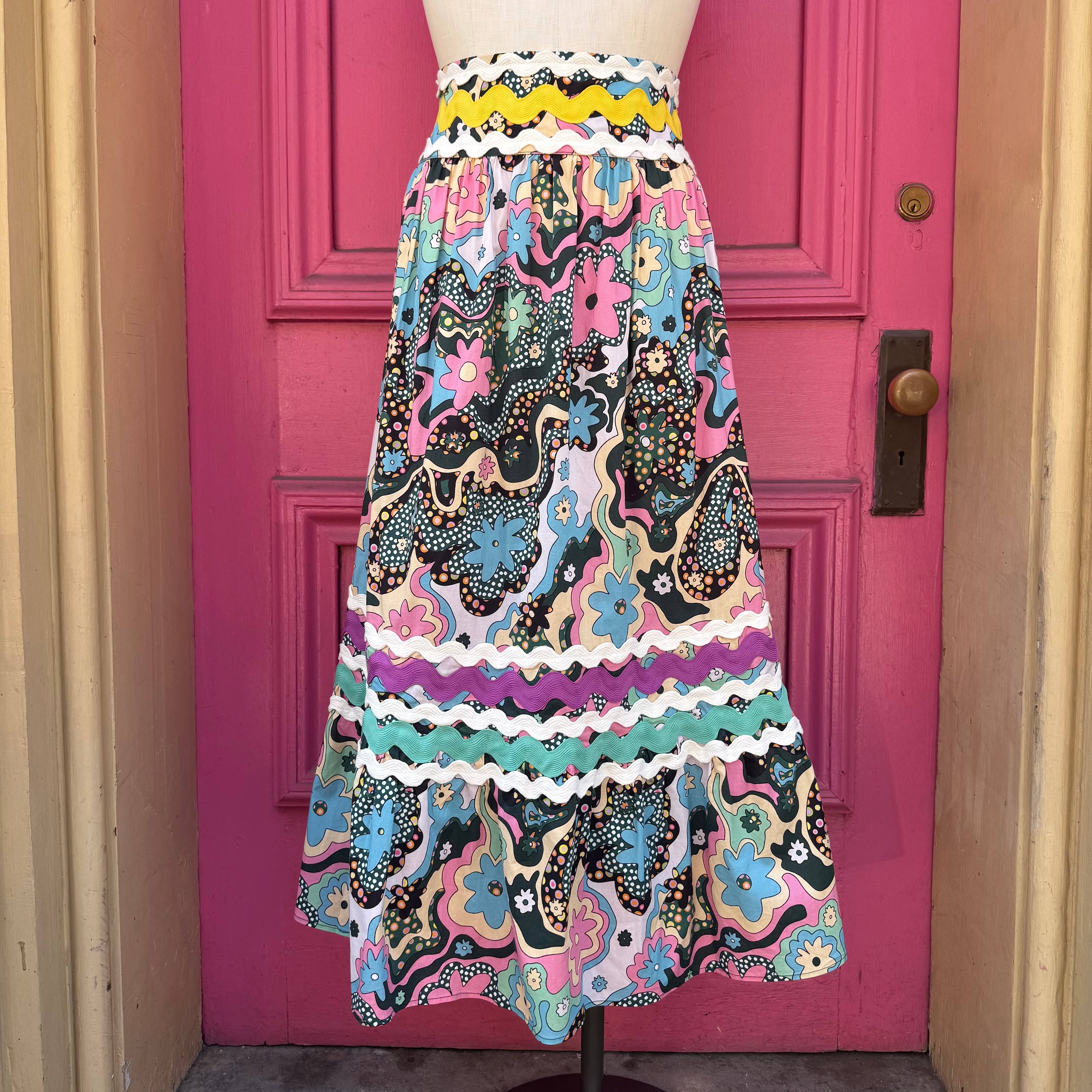 CeliaB multicolor skirt size L