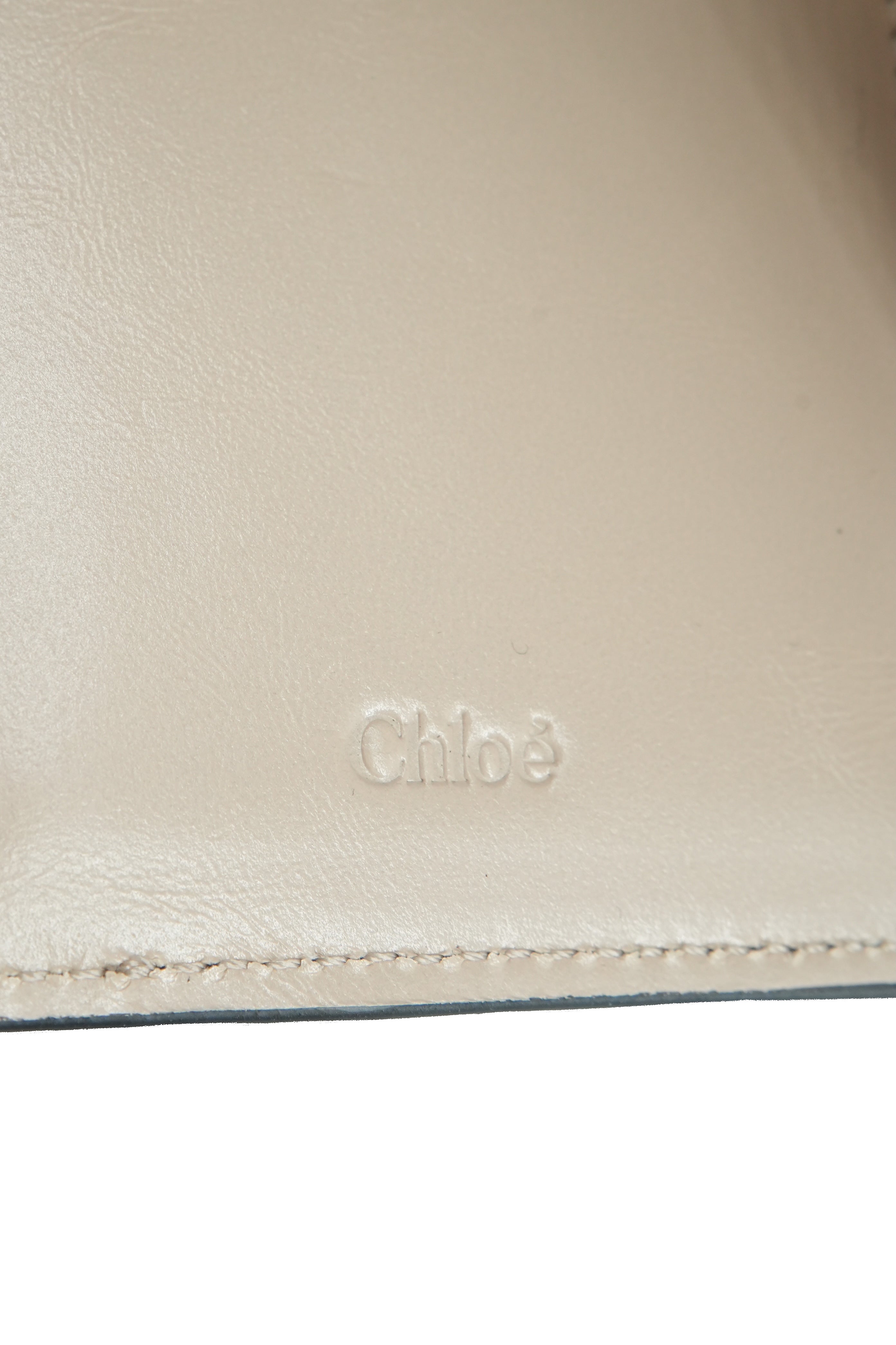 Chloé nude leather Mini Iconic trifold wallet 01-25-99-65