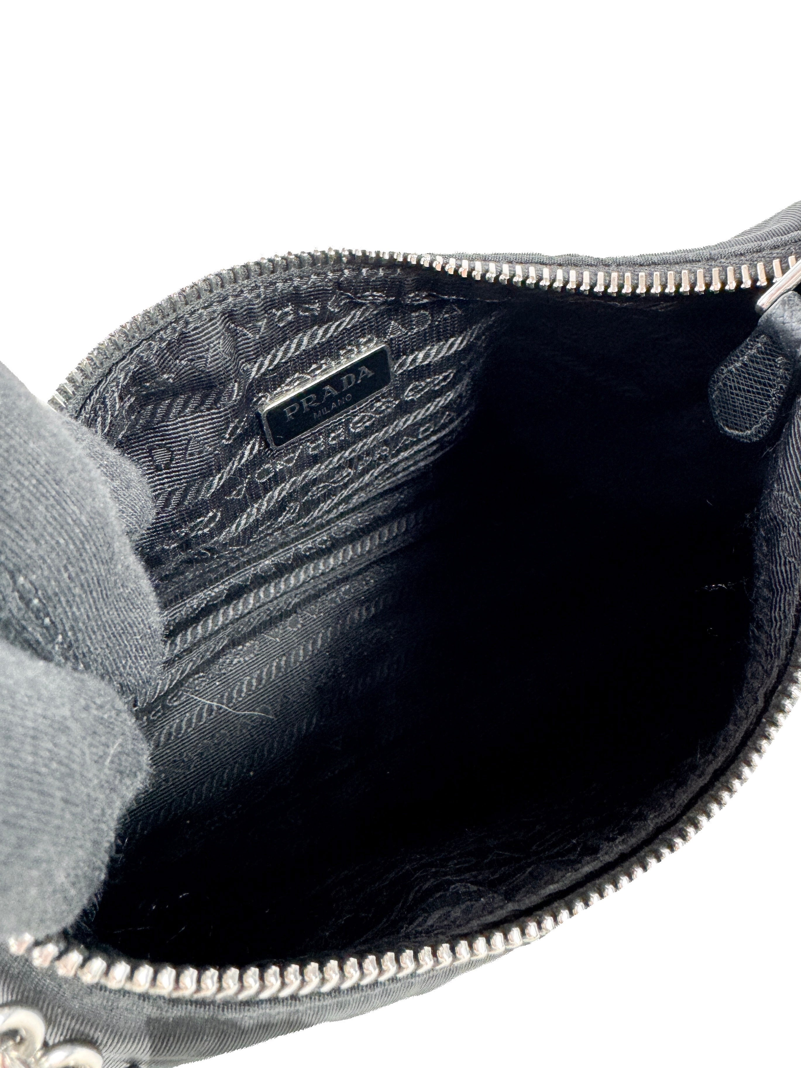 Prada black Re-Edition 2005 small Tessuto shoulder bag 31