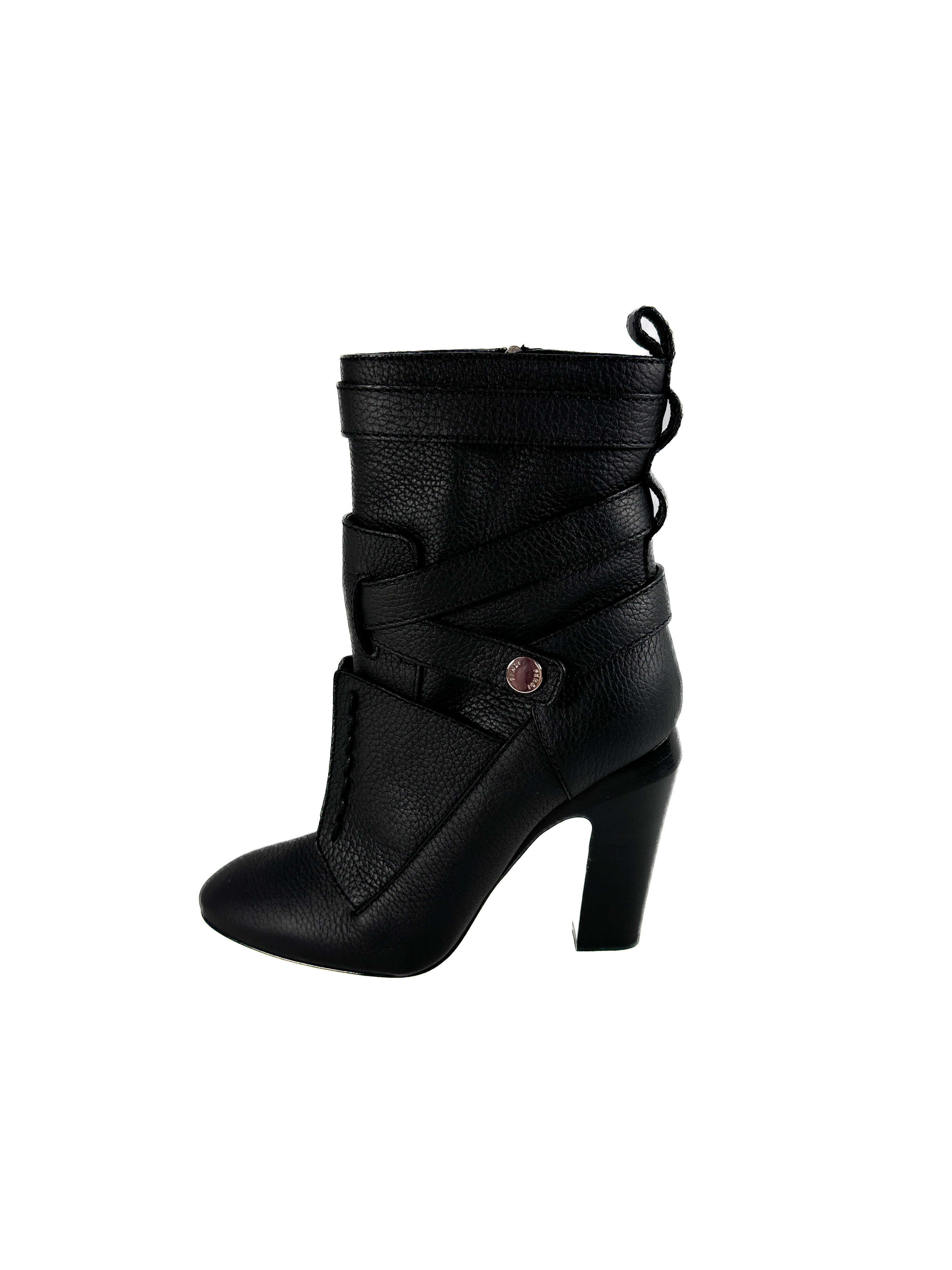 Fendi black leather heeled Diana boots size 39