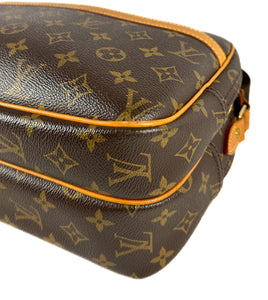 Louis Vuitton monogram reporter PM SP0999