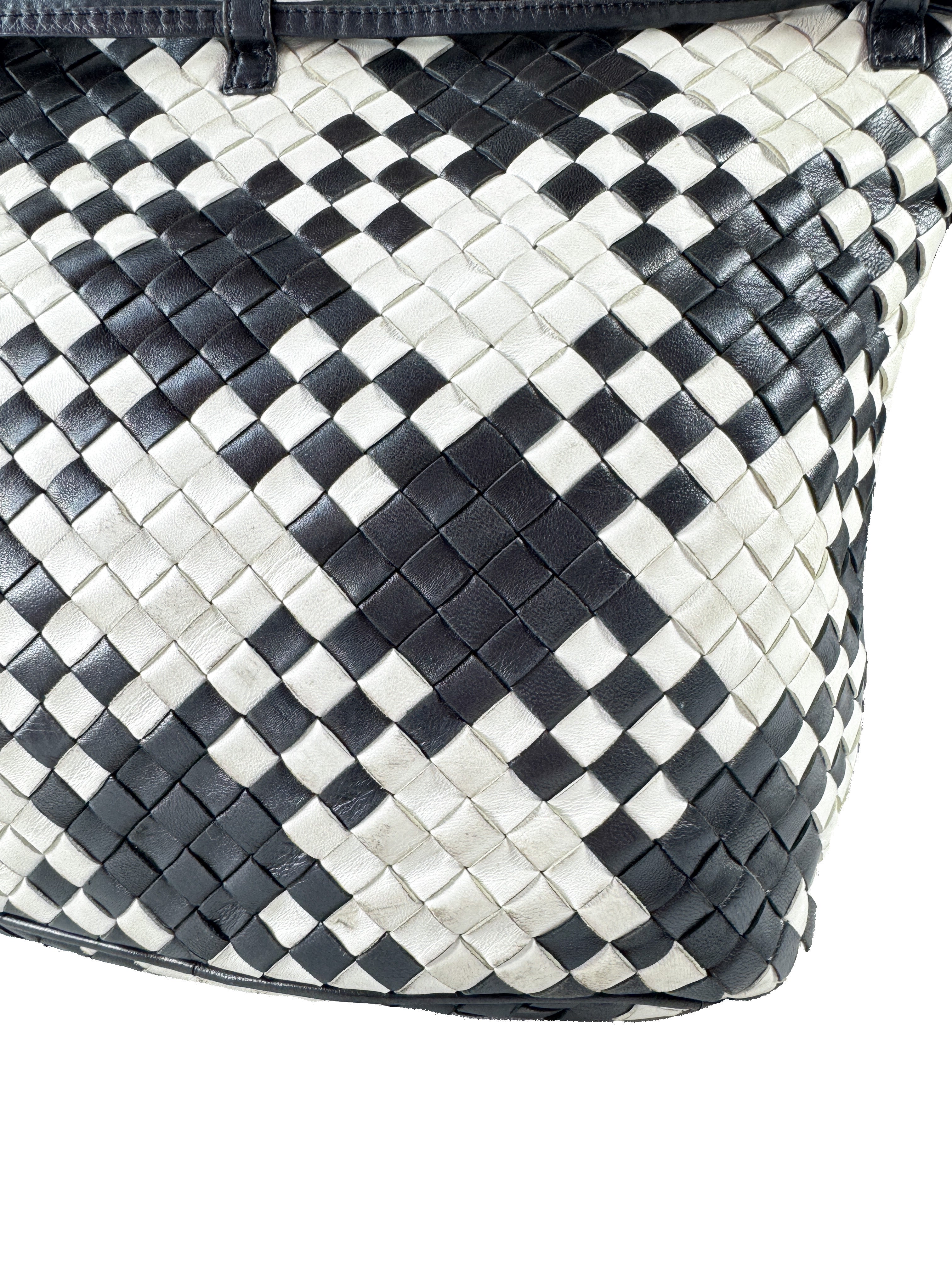 Bottega Veneta Intreciatto black/white drawstring bucket bag 10932062