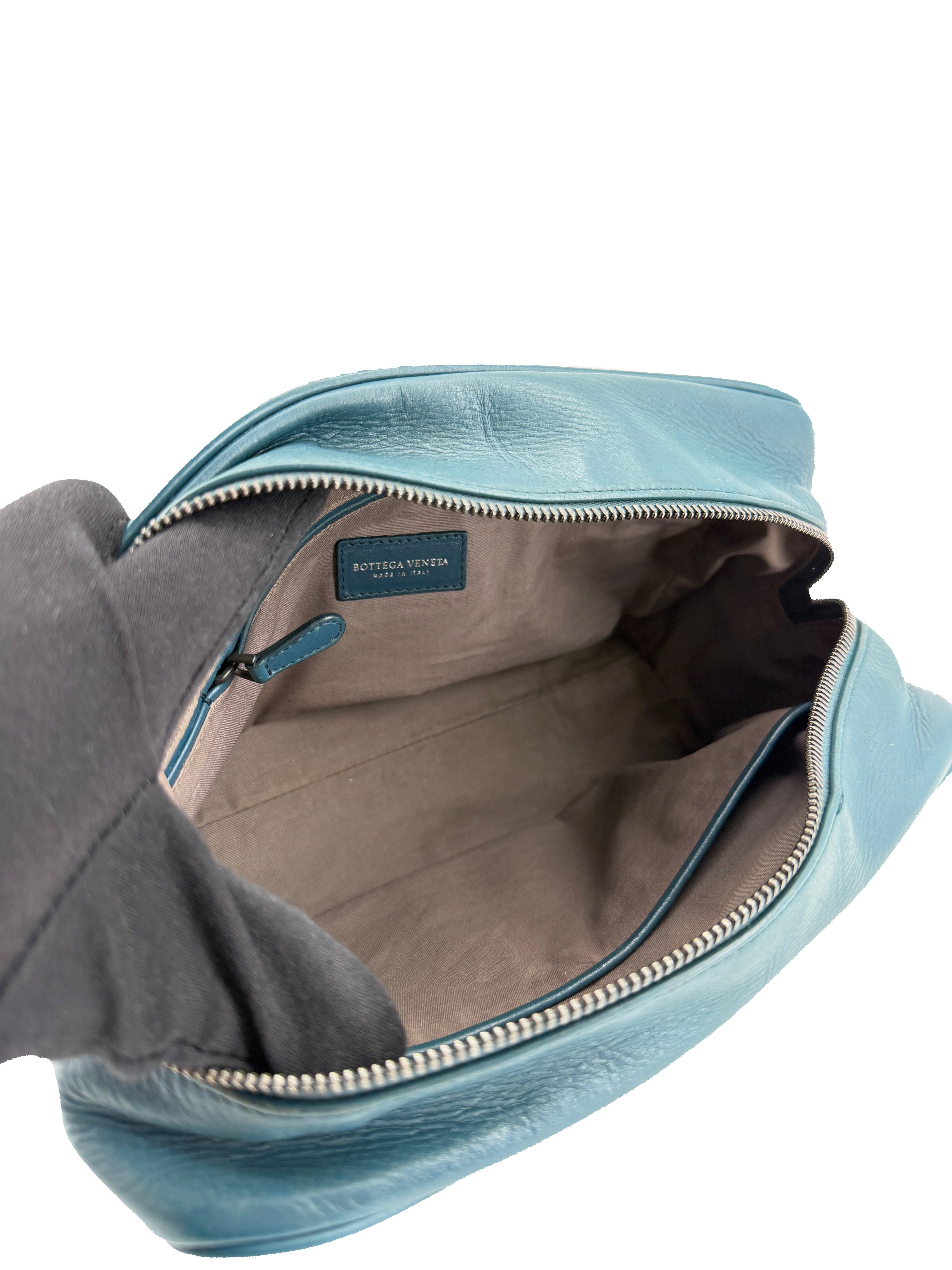 Bottega Veneta teal Intrecciato toiletry bag B07690618B
