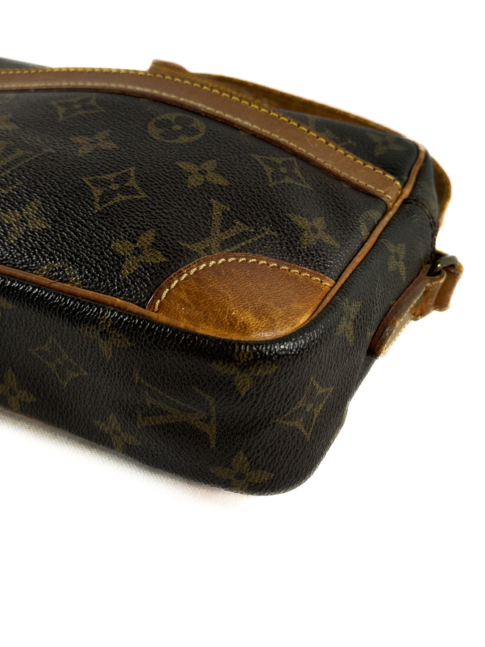 Louis Vuitton monogram vintage Trocadero 23 crossbody 883TH
