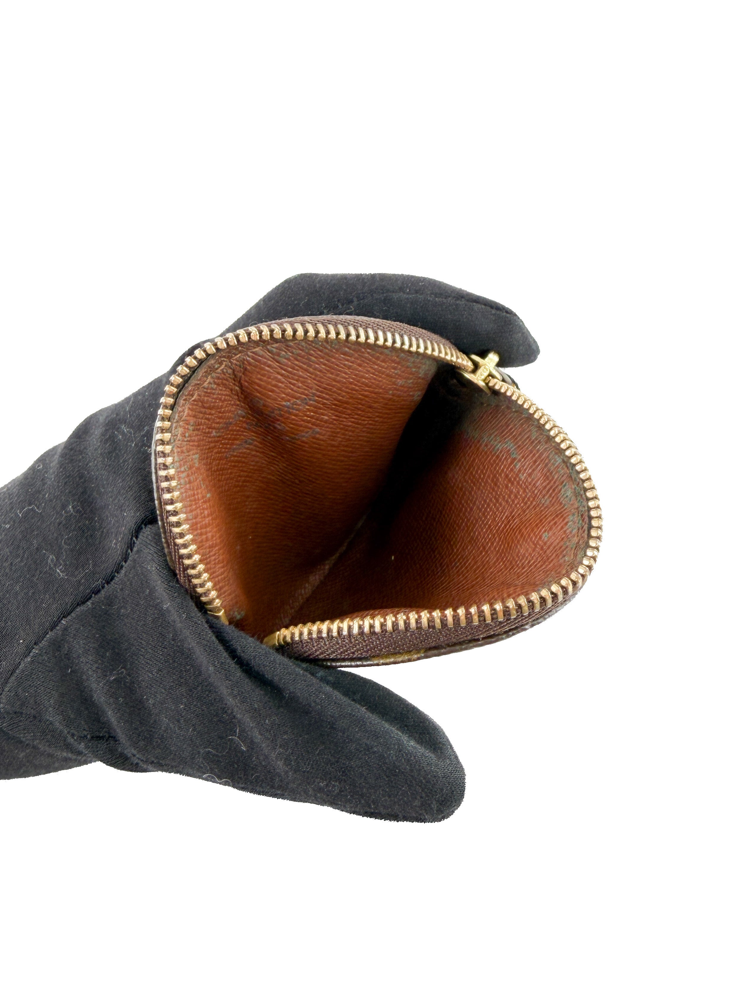 Louis Vuitton monogram Porte Monnaie round coin wallet
