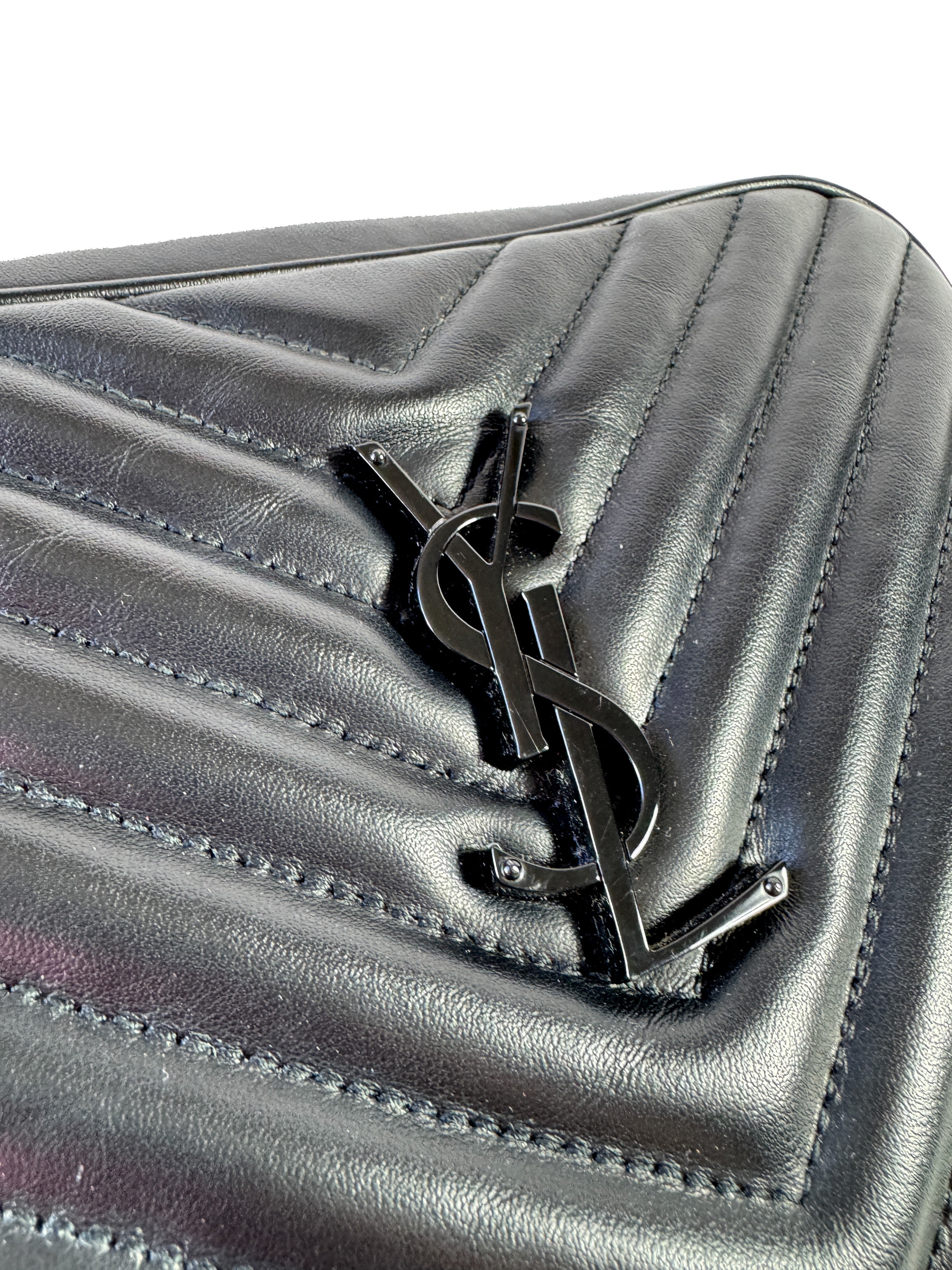 Saint Laurent Lou black leather camera Matelasse Chevron bag small  GUE612544.0422