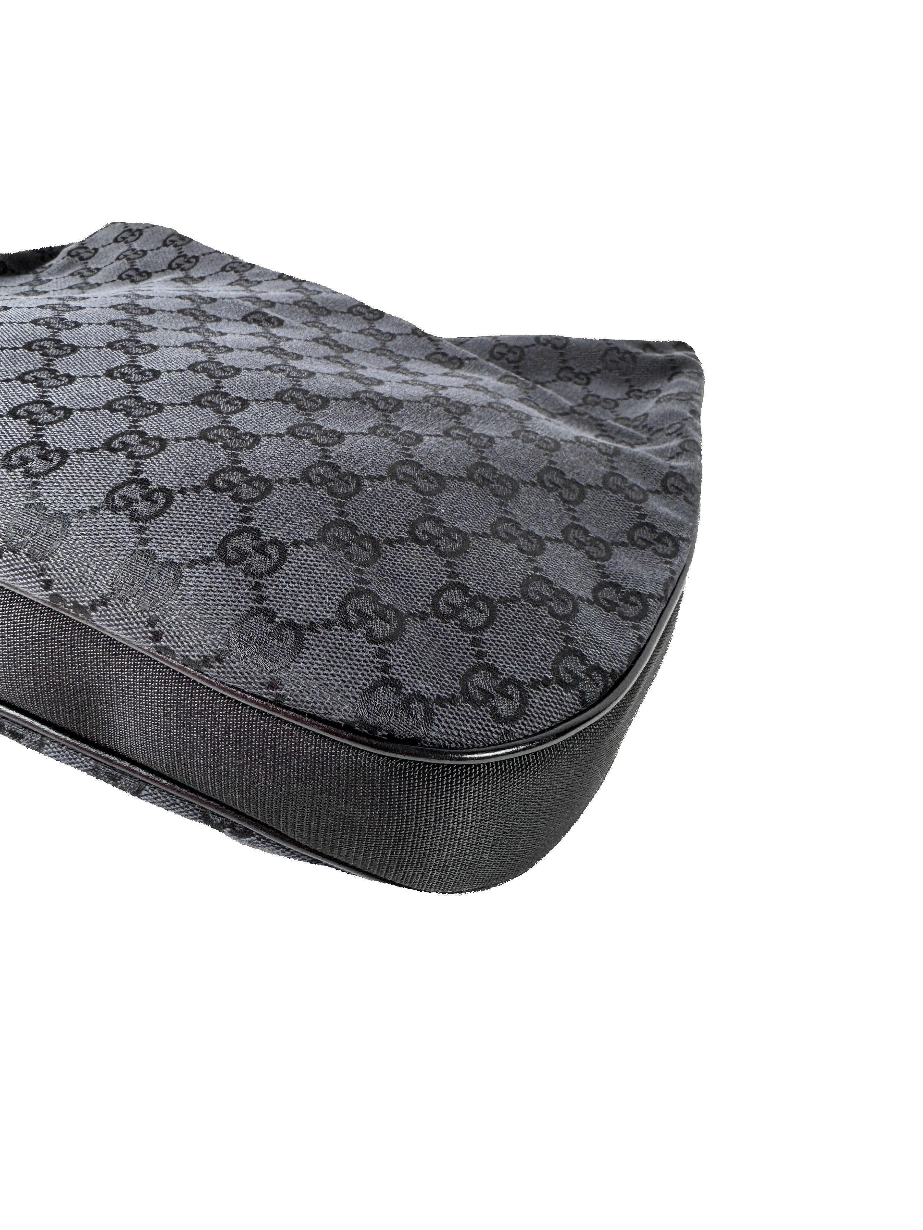 Gucci black GG attache vintage shoulder bag 001 3341 3444