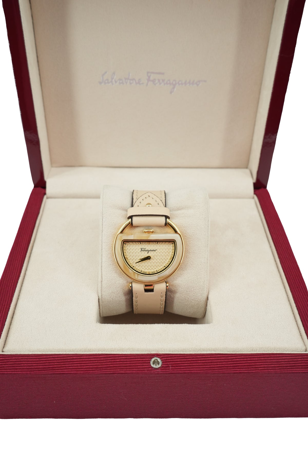 Salvatore Ferragamo beige Buckle watch FG5 BOX