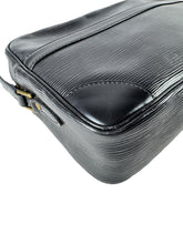 Louis Vuitton black epi trocadero 27 MI0950