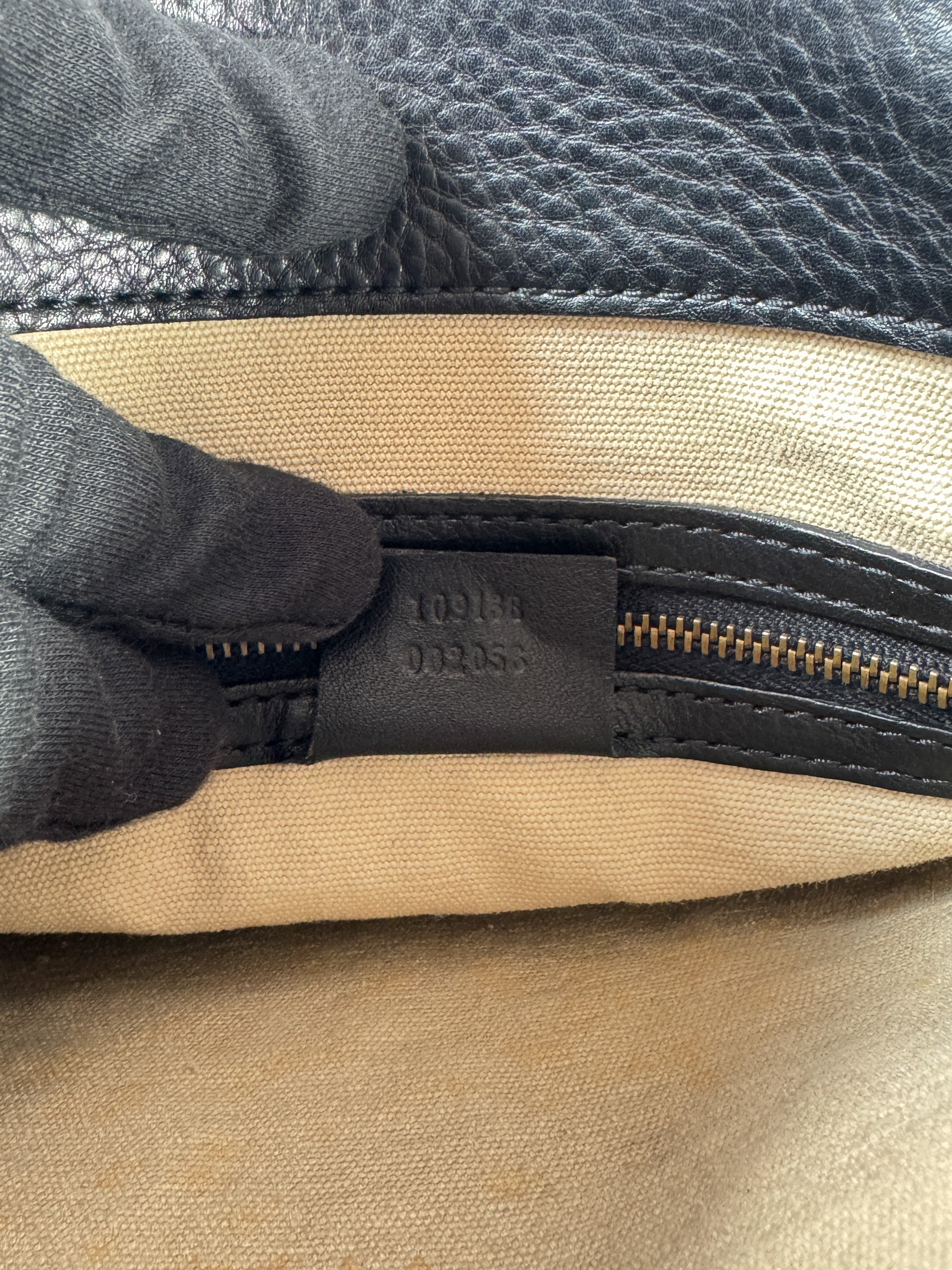 Gucci black leather Bamboo handle bag 109138 002058