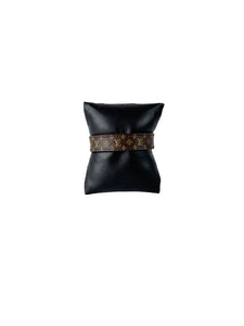 Louis Vuitton nano monogram bracelet size 17 BC5106