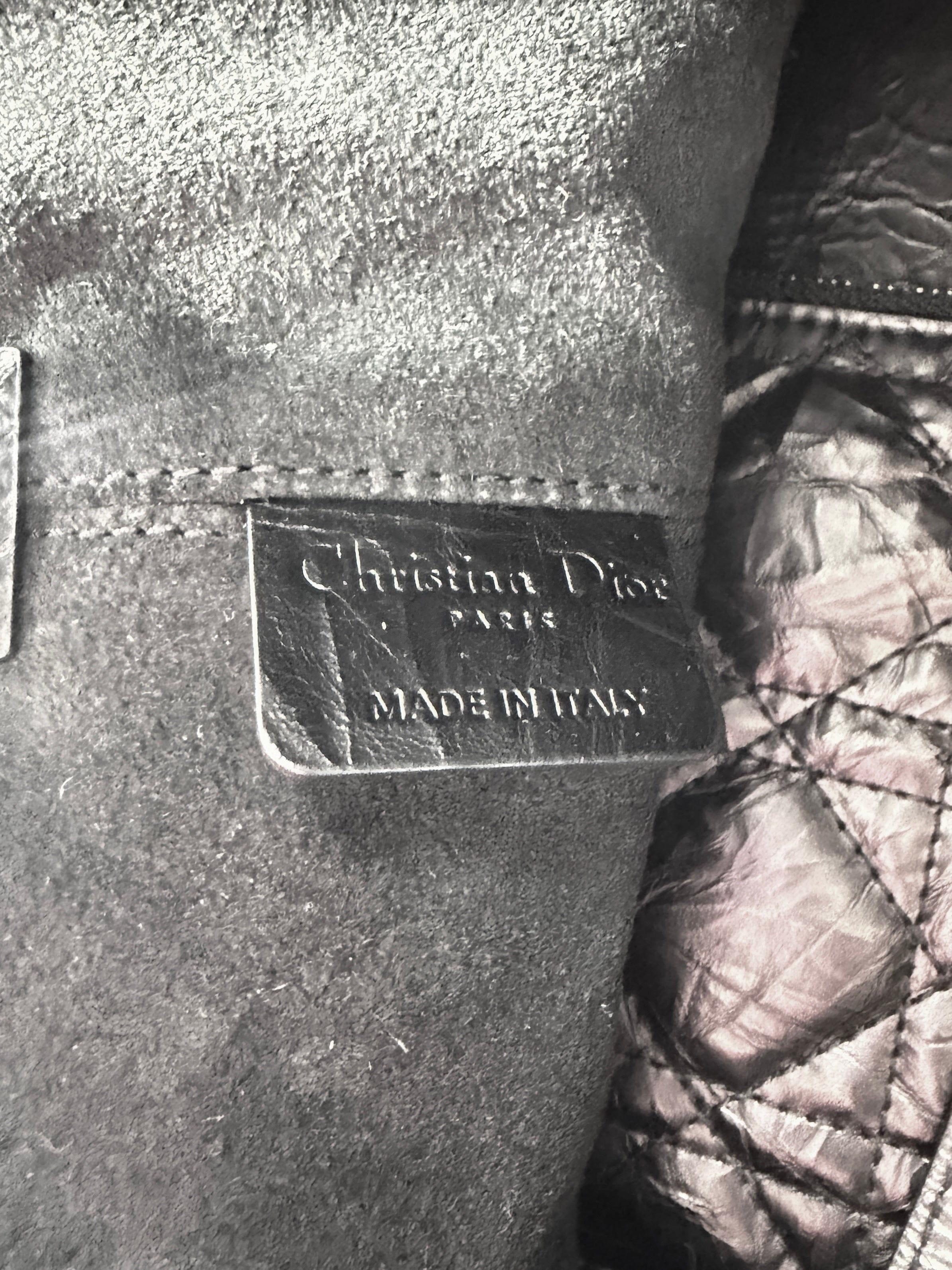 Dior black medium Toujours tote 40-MA-1223