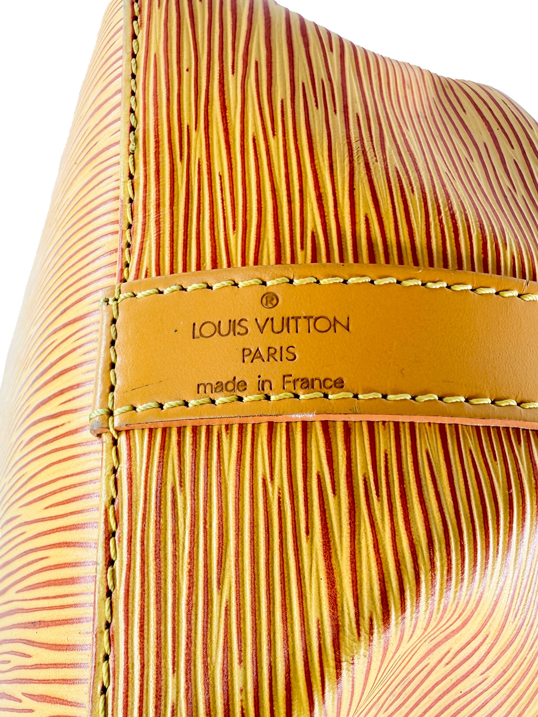 Louis Vuitton yellow epi leather Noe AR0965