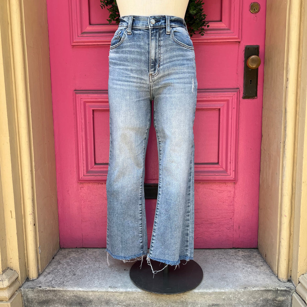 Daze distressed jeans size 6