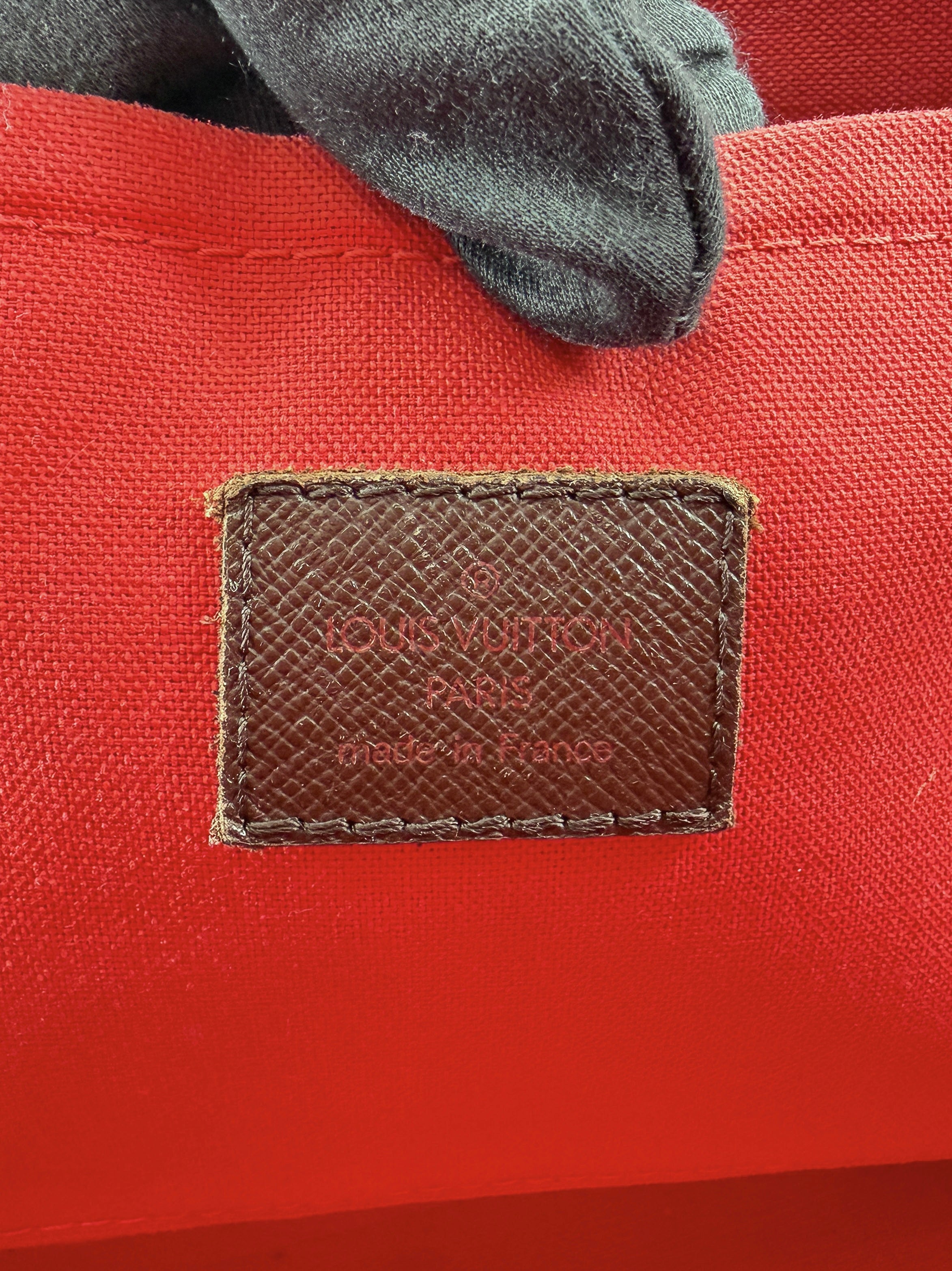 Louis Vuitton damier ebene Belem MM AR0056