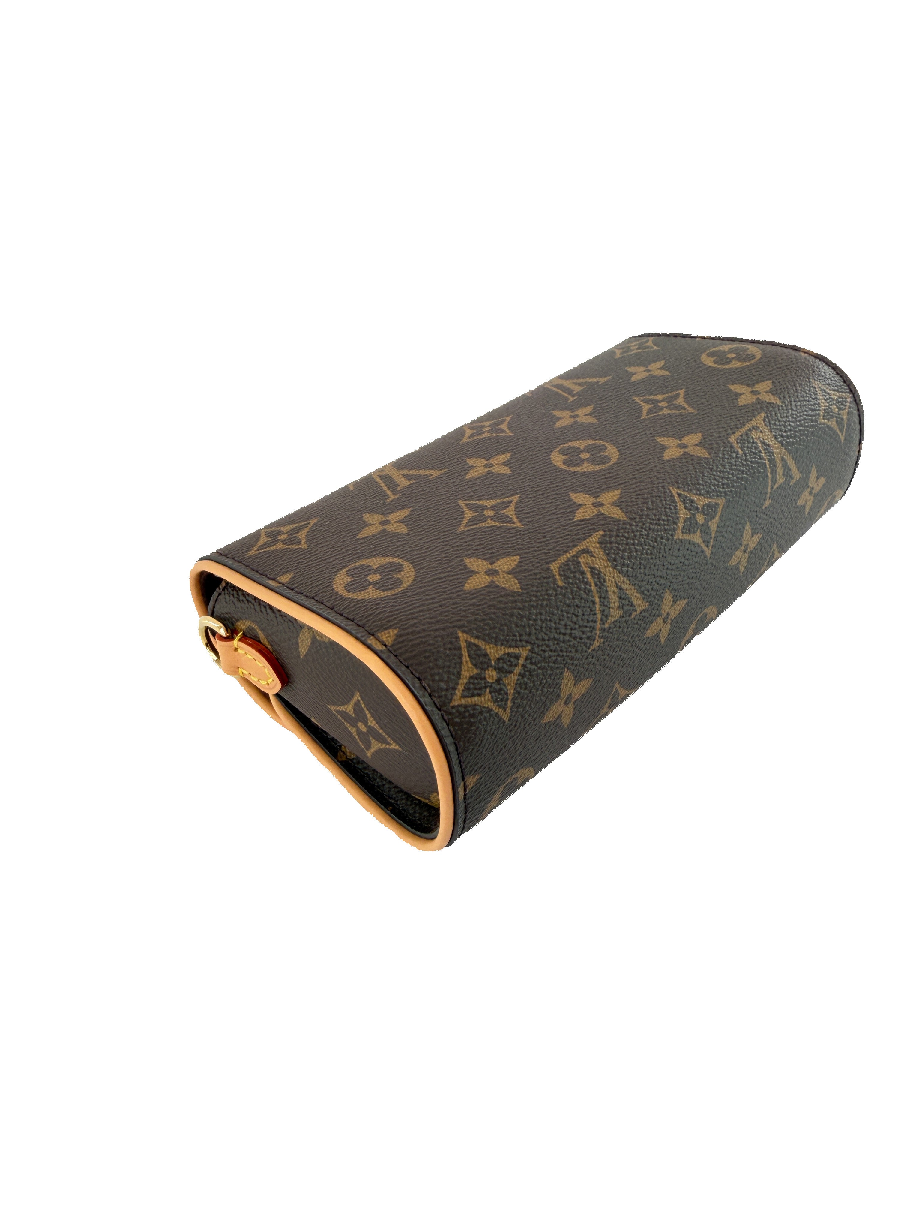 Louis Vuitton monogram pochette Camille NFC