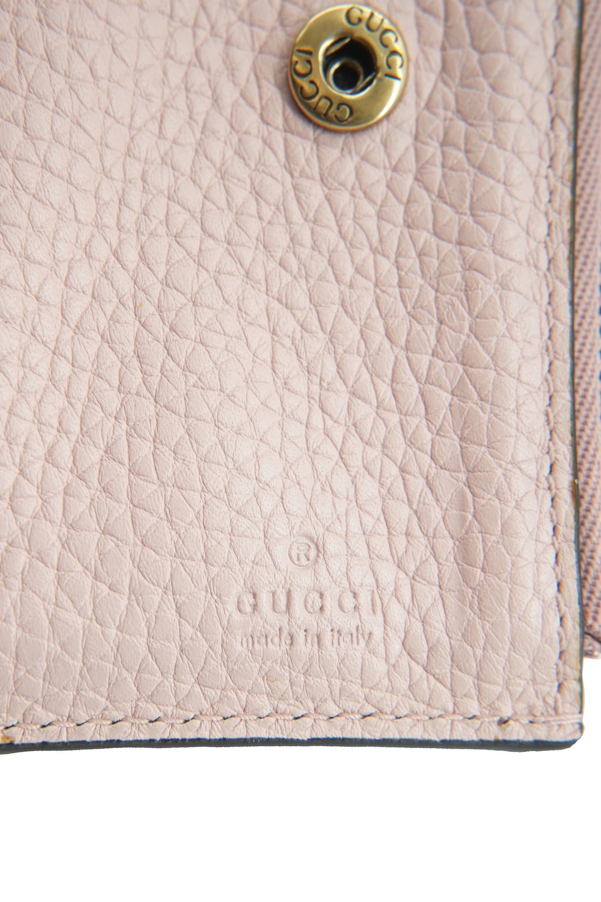 Gucci light pink blind for love Animalier compact wallet 498094-525040