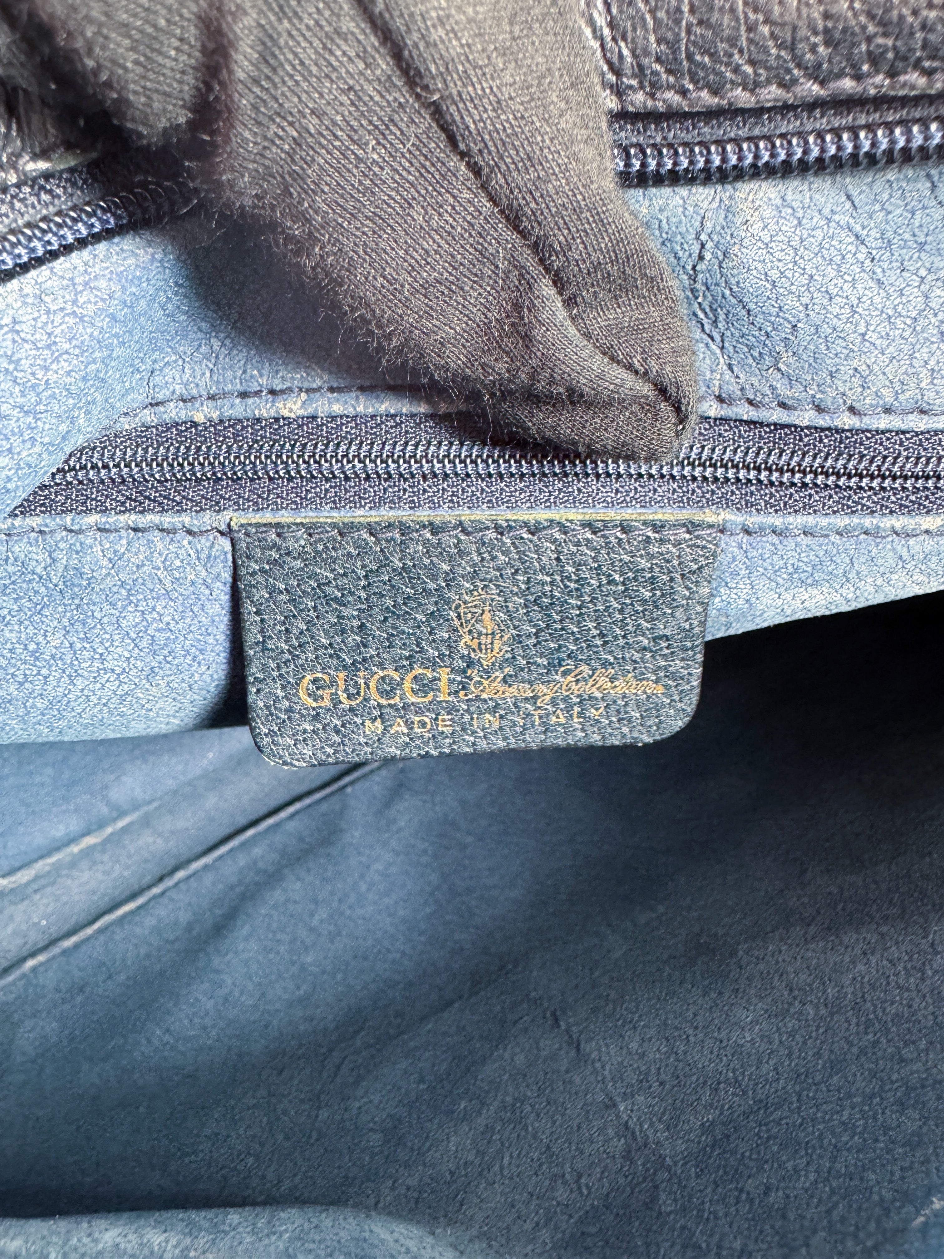 Gucci navy sherry line vintage shoulder bag 140014467