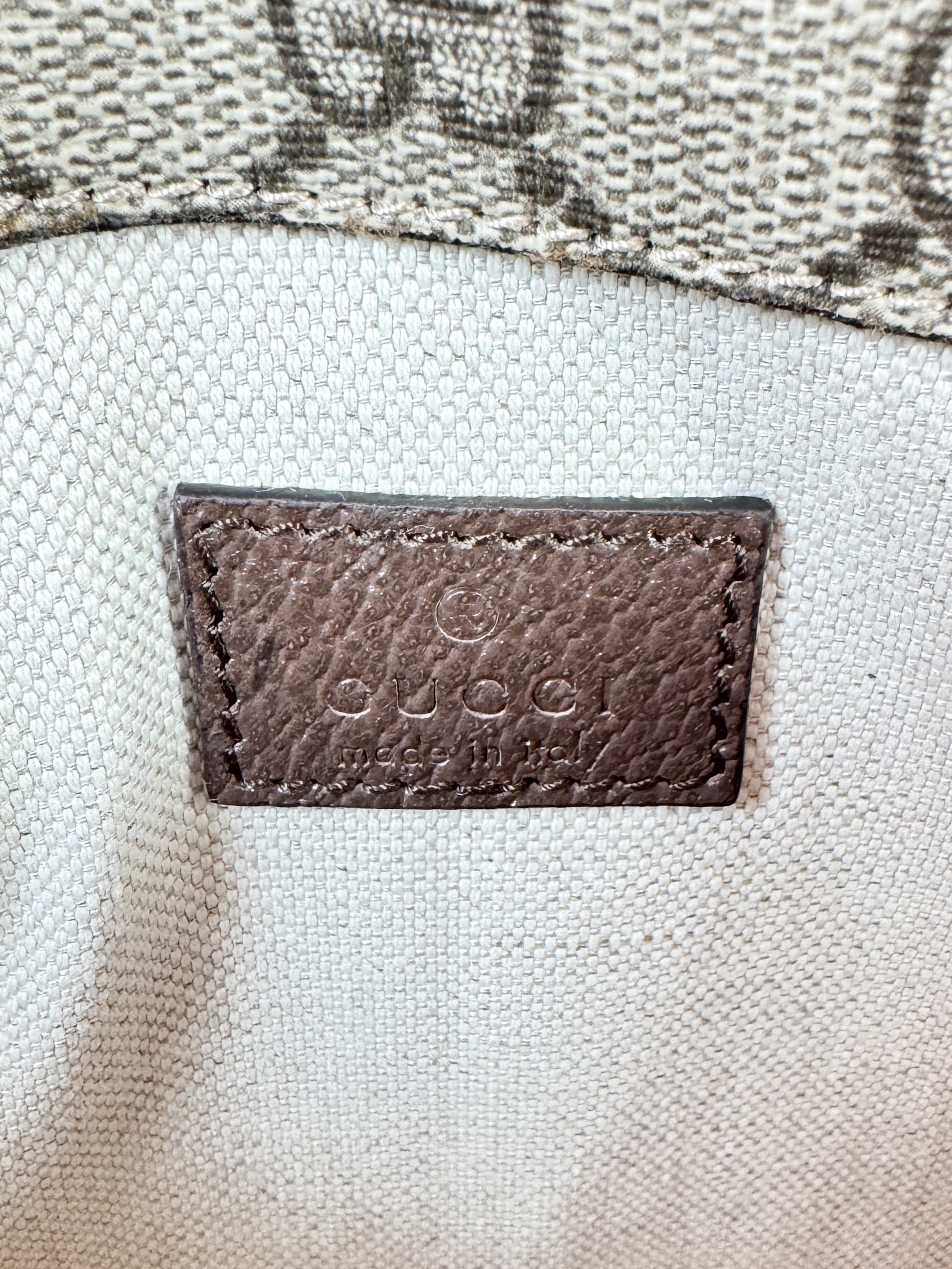 Gucci GG Supreme monogram Neo waist bag 493930 520981 NEW