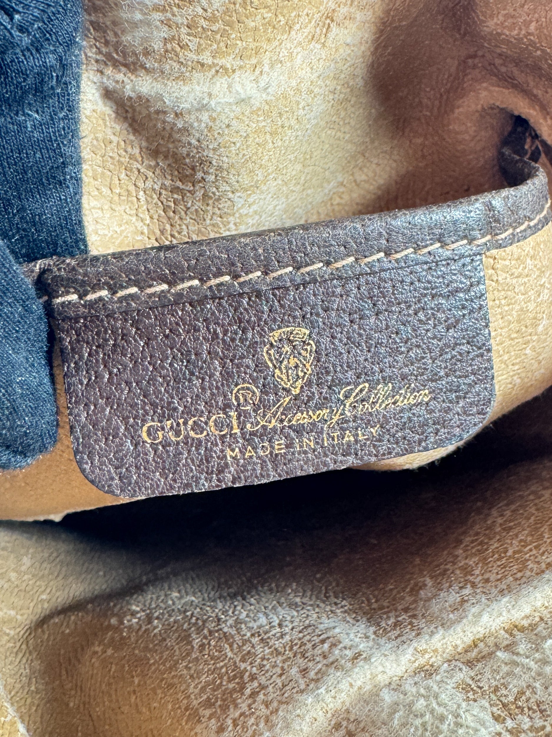 Gucci vintage GG sherry line bucket bag 164-02-034