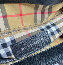 Burberry black house check grainy calfskin Banner bag ITCORDI17CAL