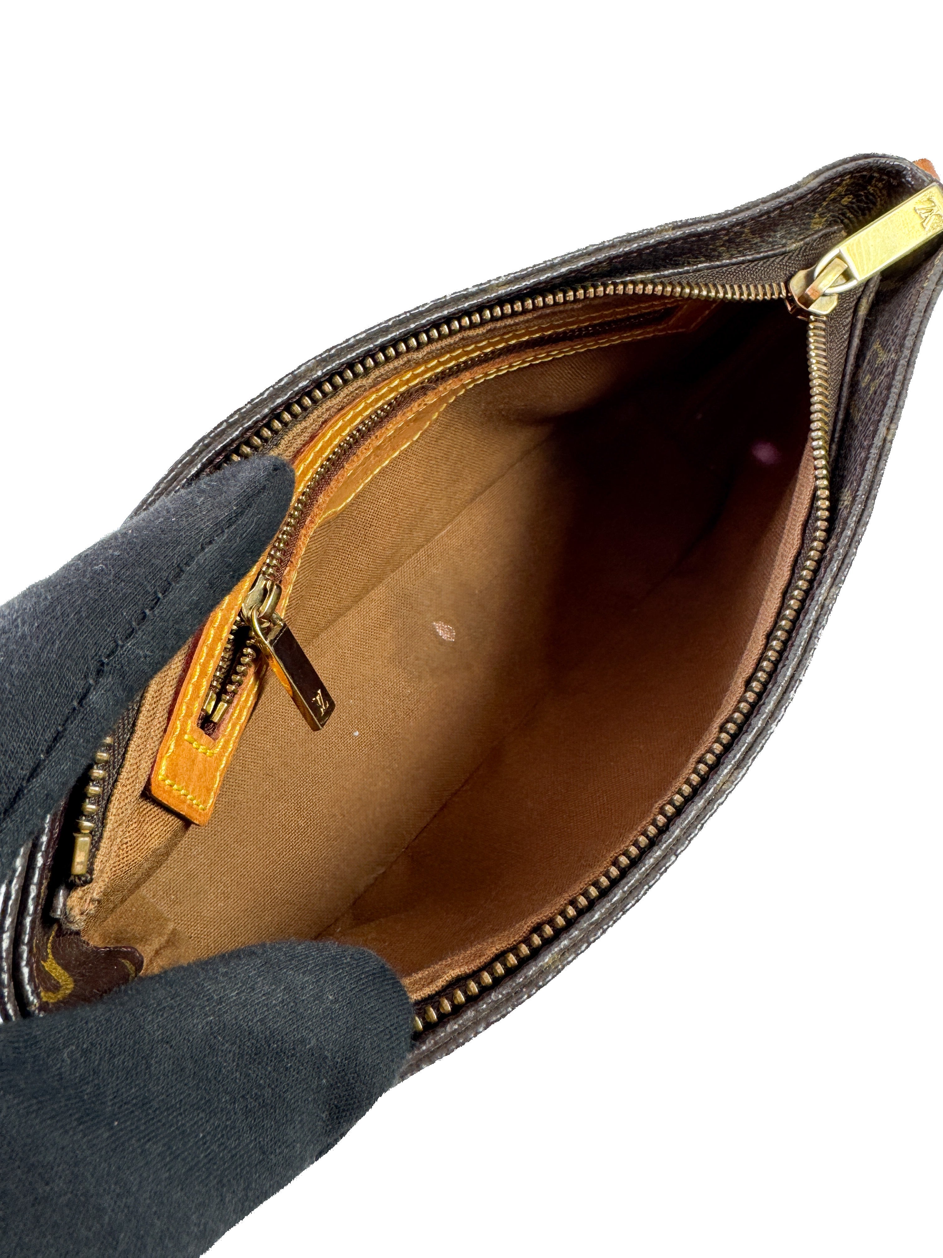 Louis Vuitton monogram Trotteur bag AR0041