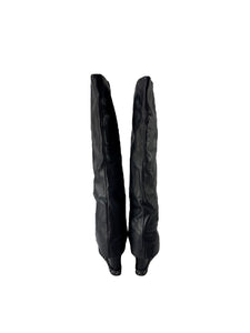 Chanel black leather interlocking CC Ascot knee high boots size 39.5 D G28575
