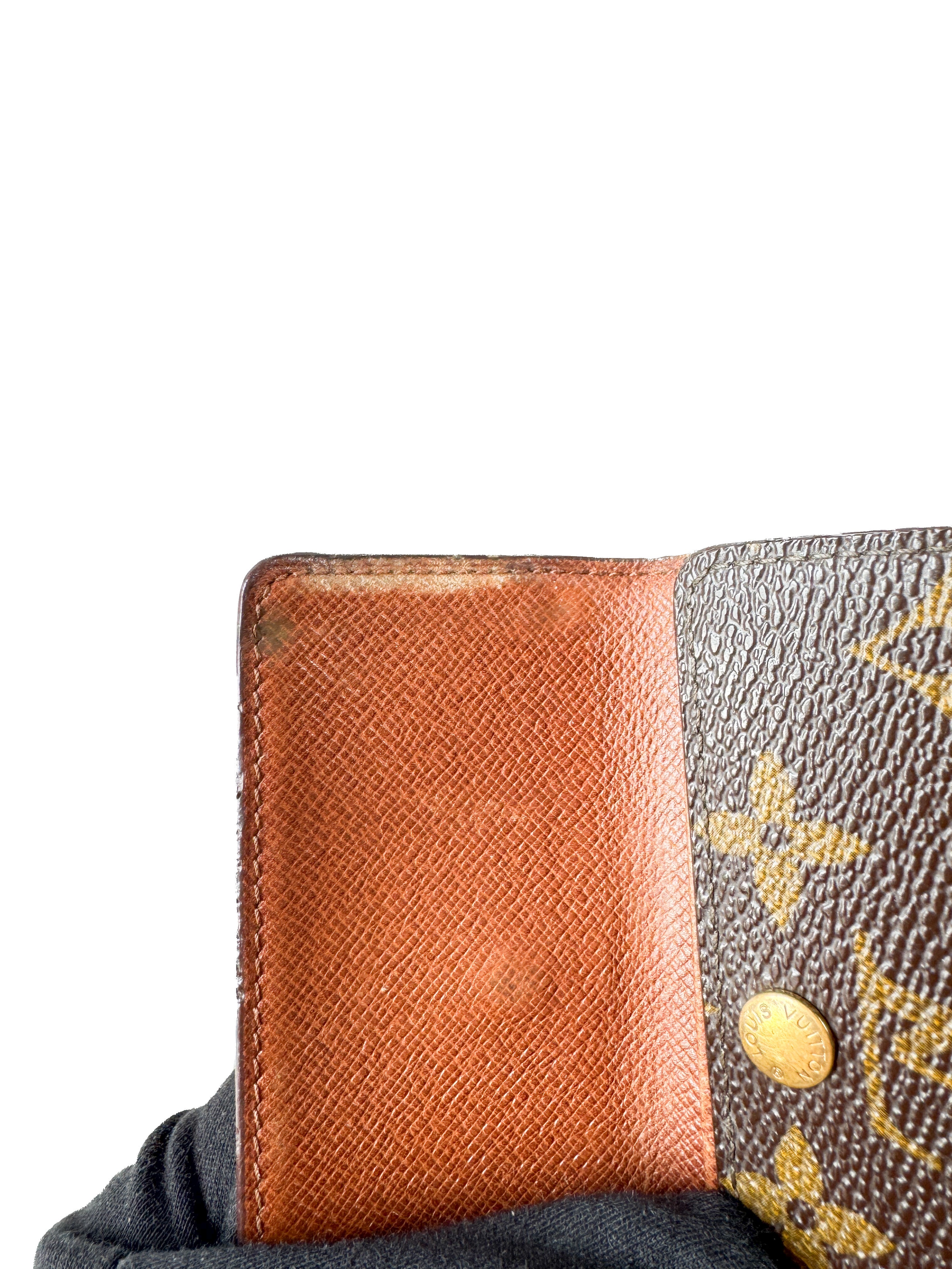 Louis Vuitton monogram 4 key holder RA1904