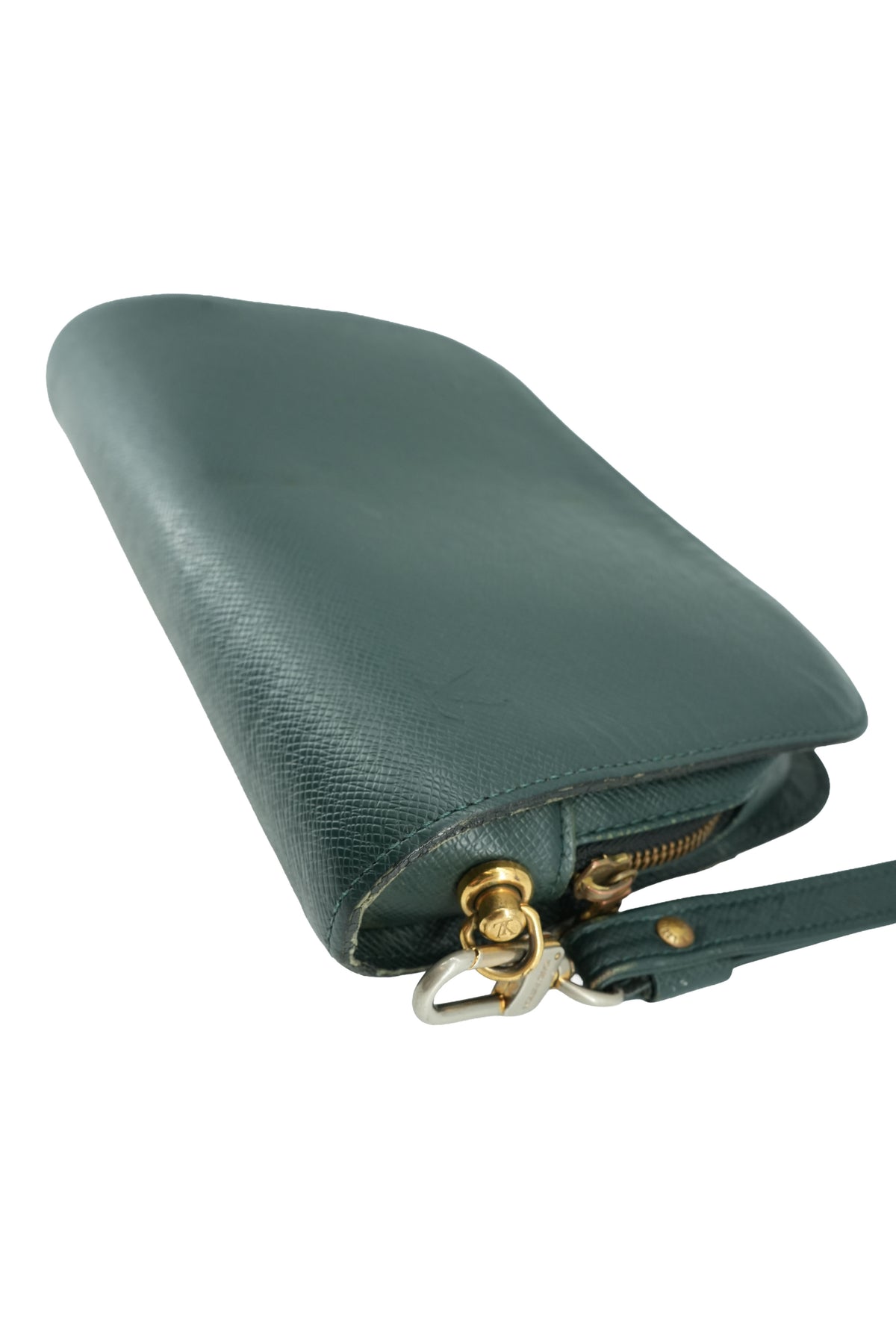 Louis Vuitton green Baikal Taiga leather wristlet/clutch VI0957