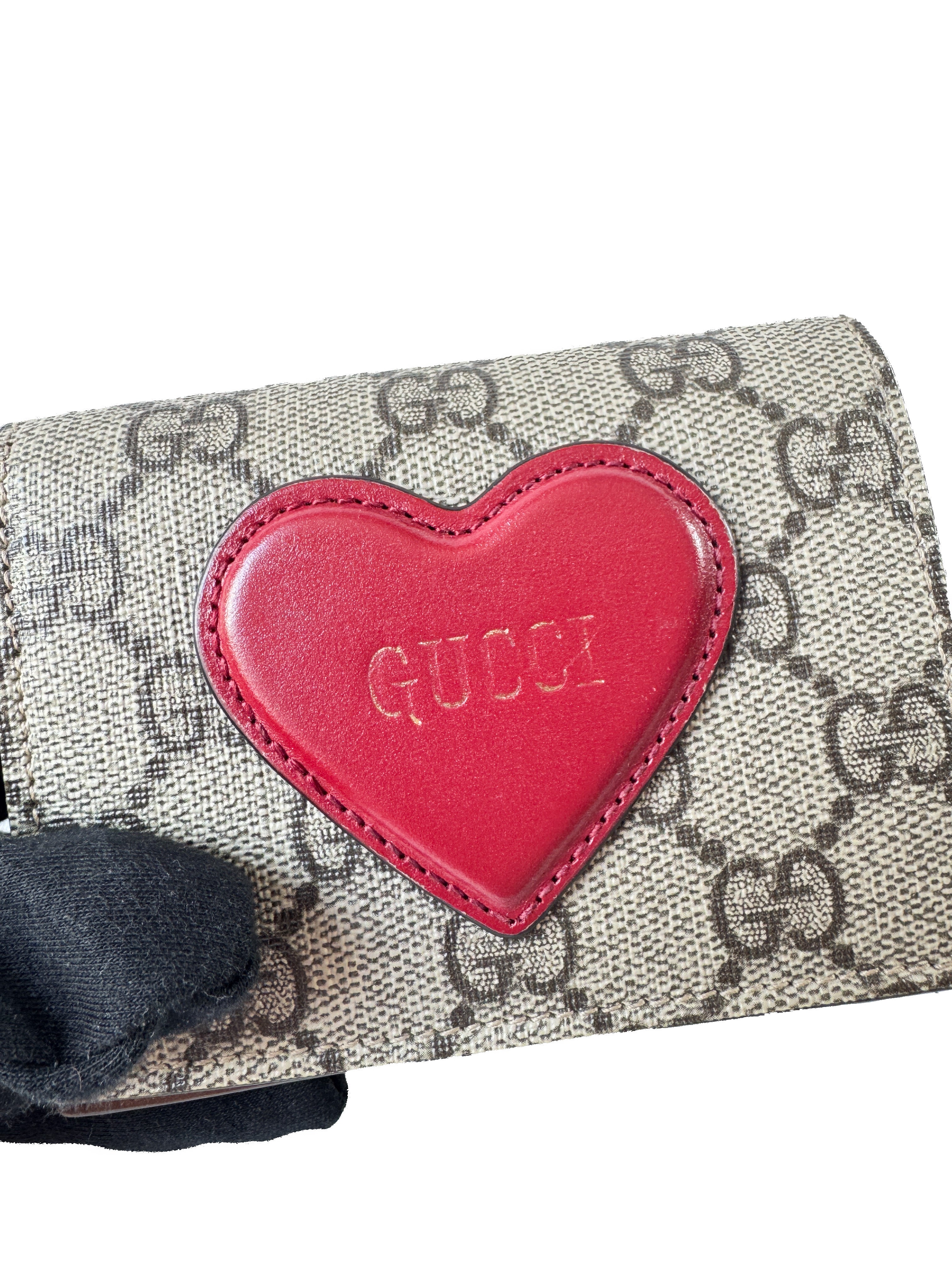 Gucci brown signature GG heart compact wallet 6488480416