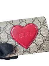 Gucci brown signature GG heart compact wallet 6488480416