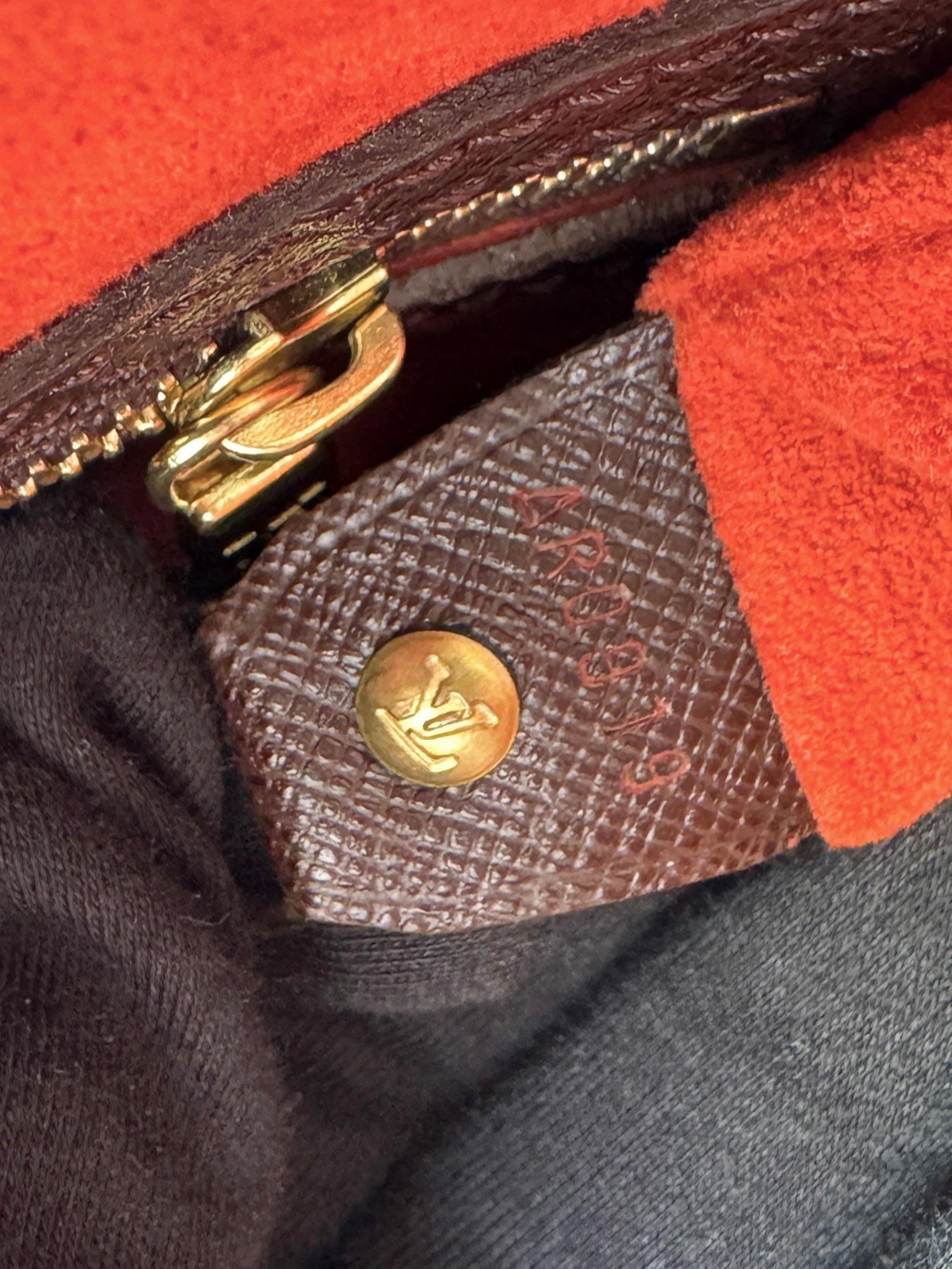 Louis Vuitton damier ebene Marais bucket 23 AR0919