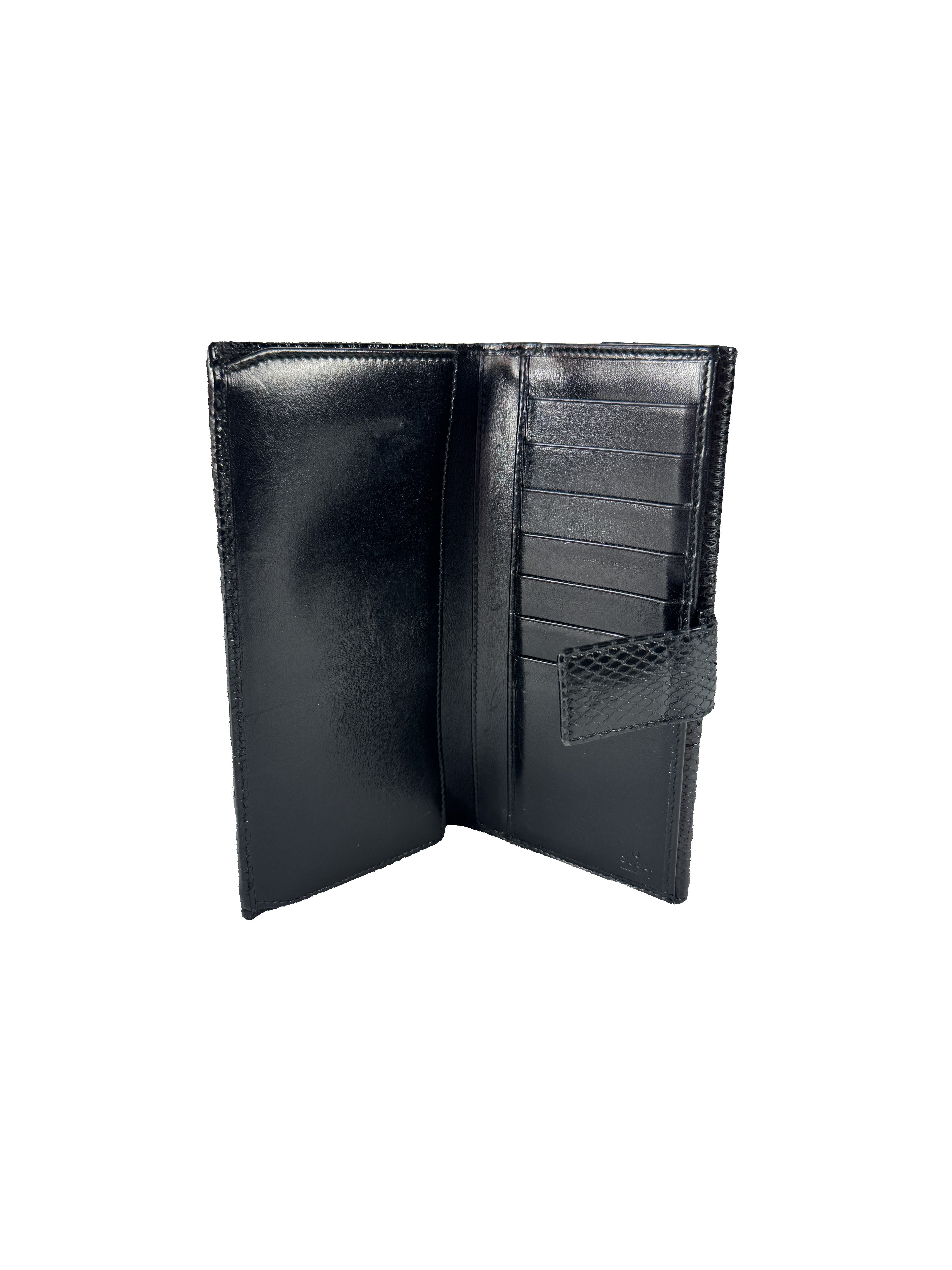 Gucci black embossed leather wallet 2067