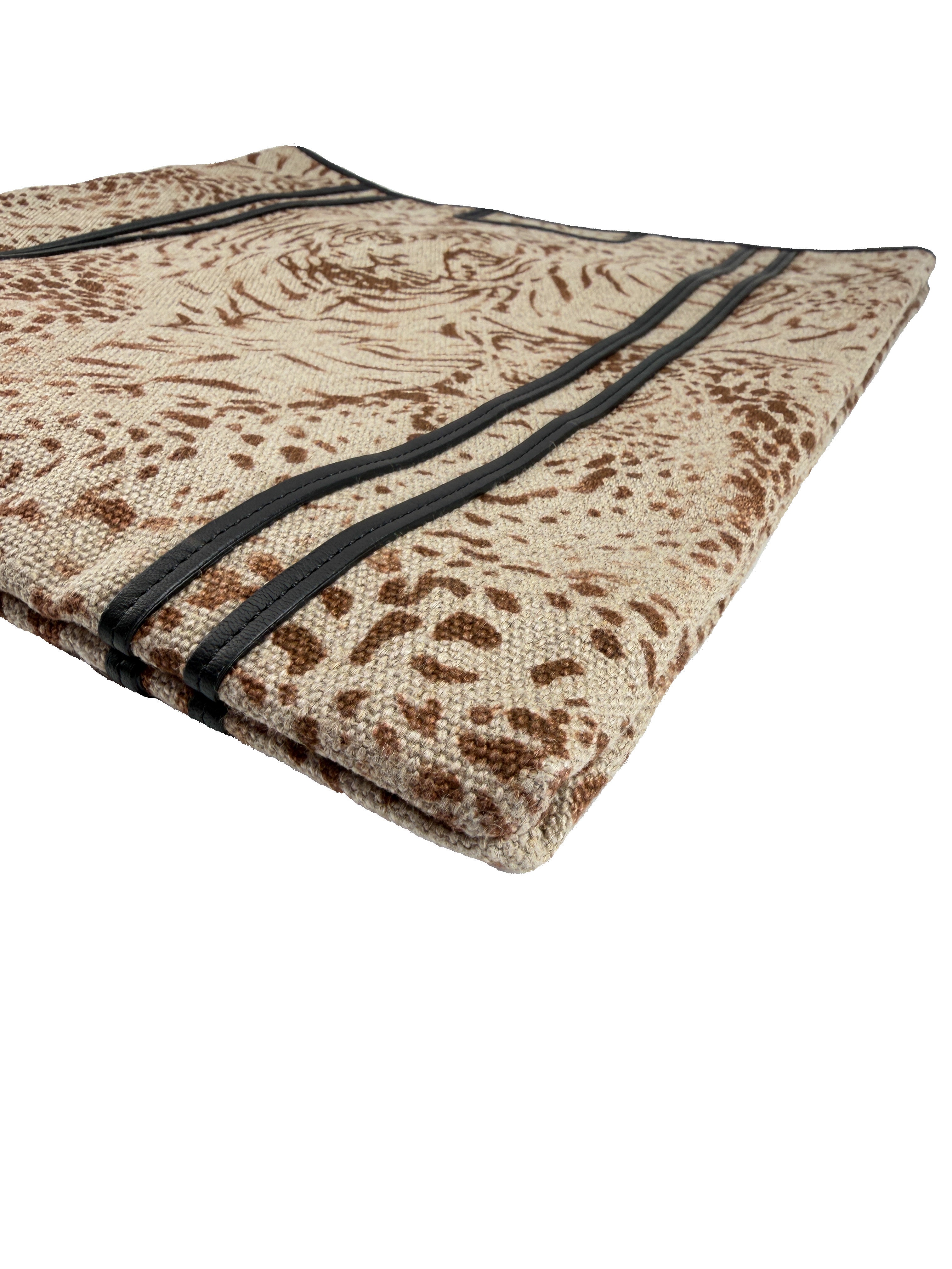 Chloe Vick Medium Tiger & Leopard Print Canvas Tote Bag 01-11-50