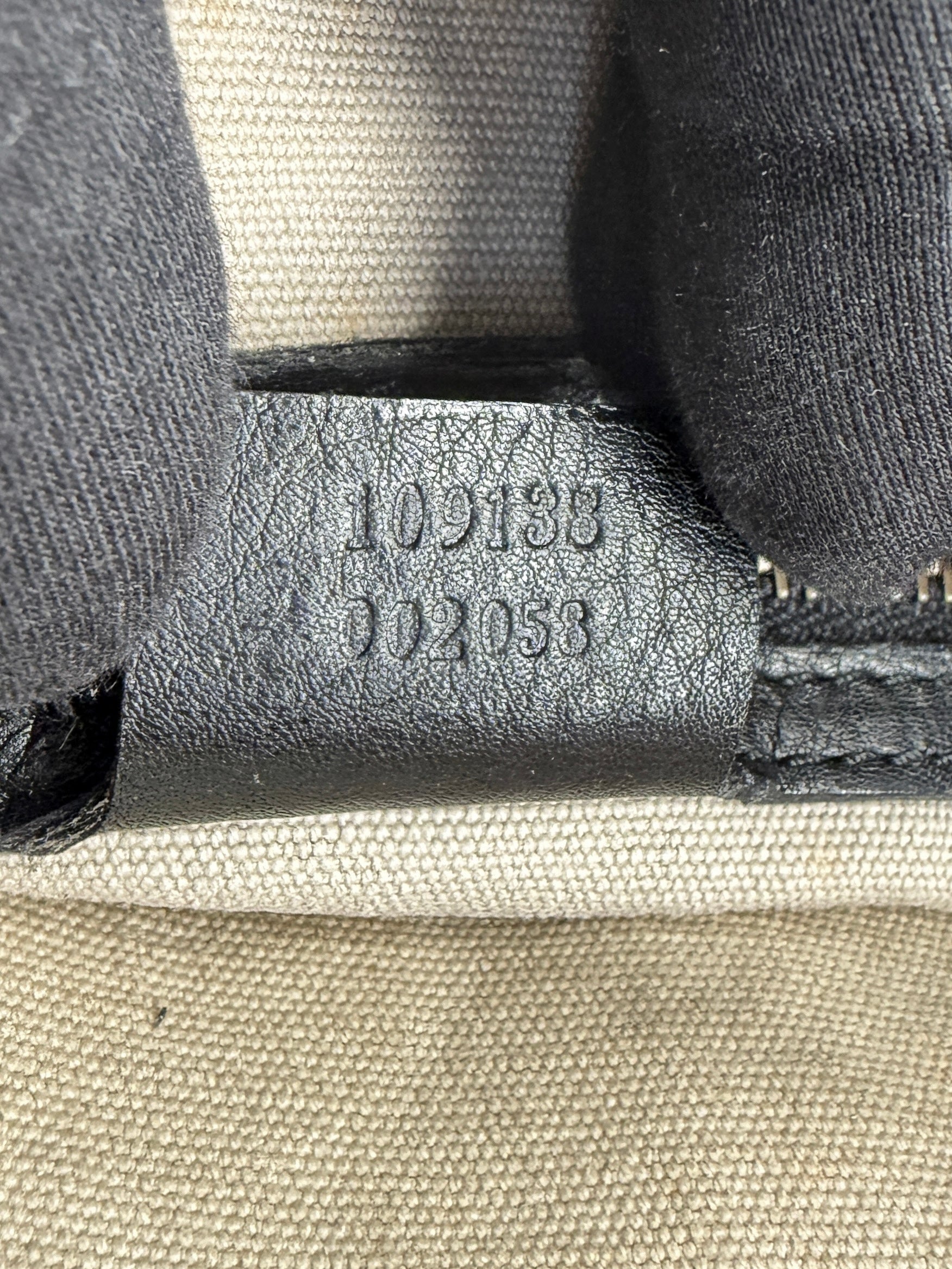 Gucci black leather Bamboo handle bag 109138 002058