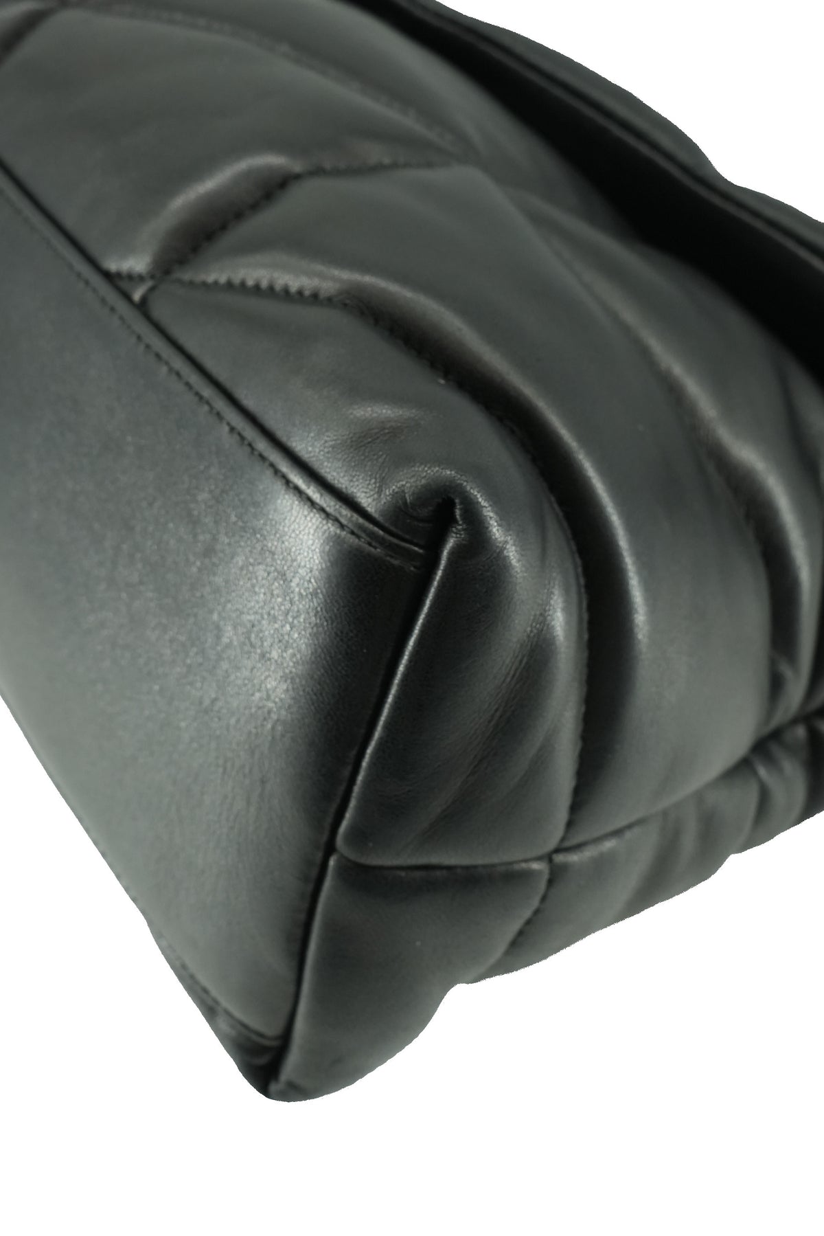 Saint Laurent Loulou black puffer shoulder bag VTM577475-0322