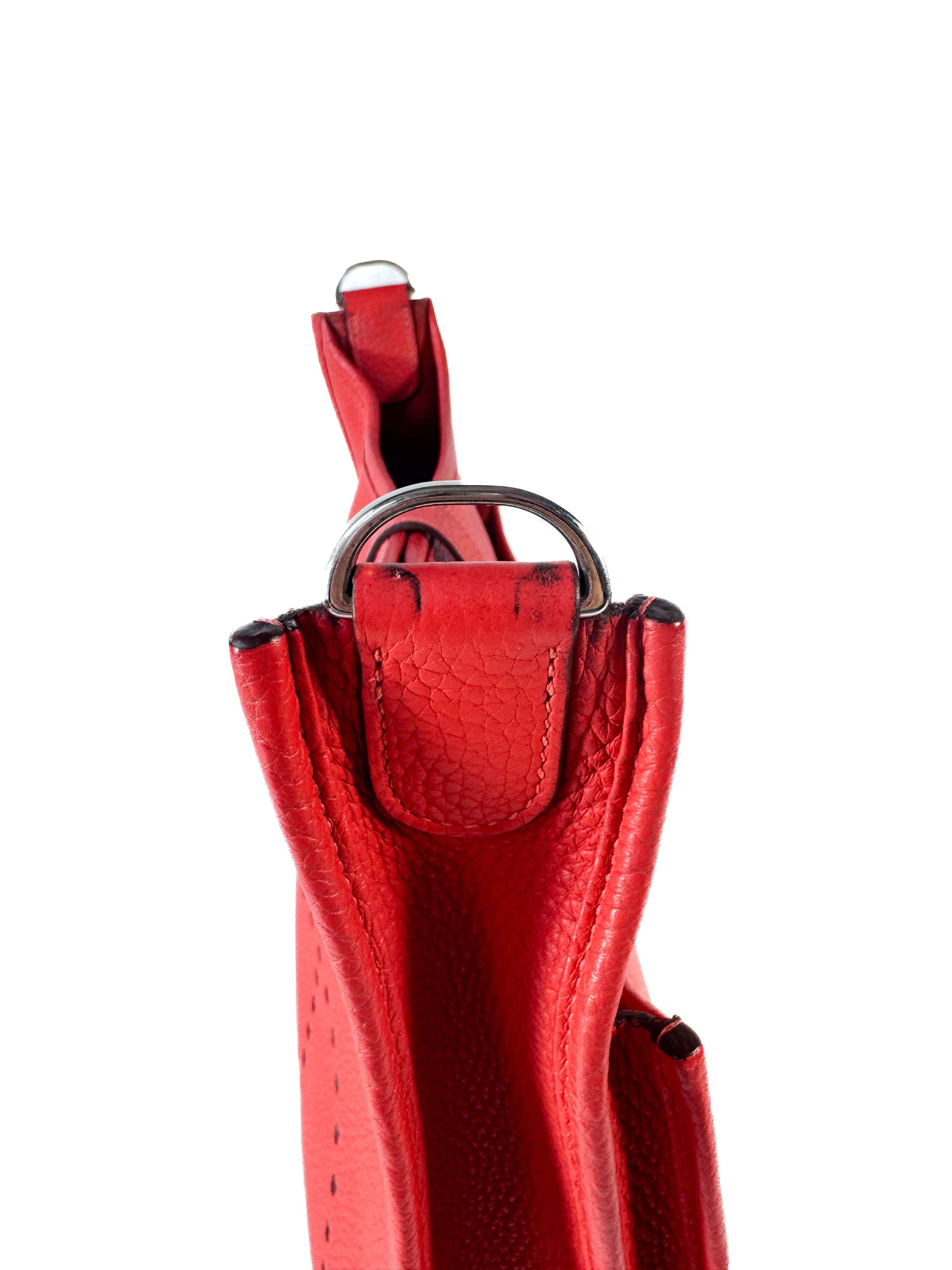 Hermès red leather Evelyne PM (T)
