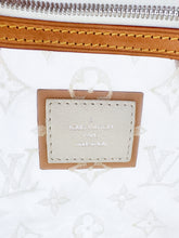 Louis Vuitton white leather mesh Lockit FO0162
