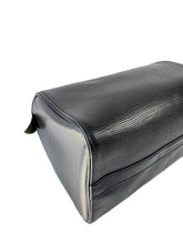 Louis Vuitton black epi speedy 25 SP0035