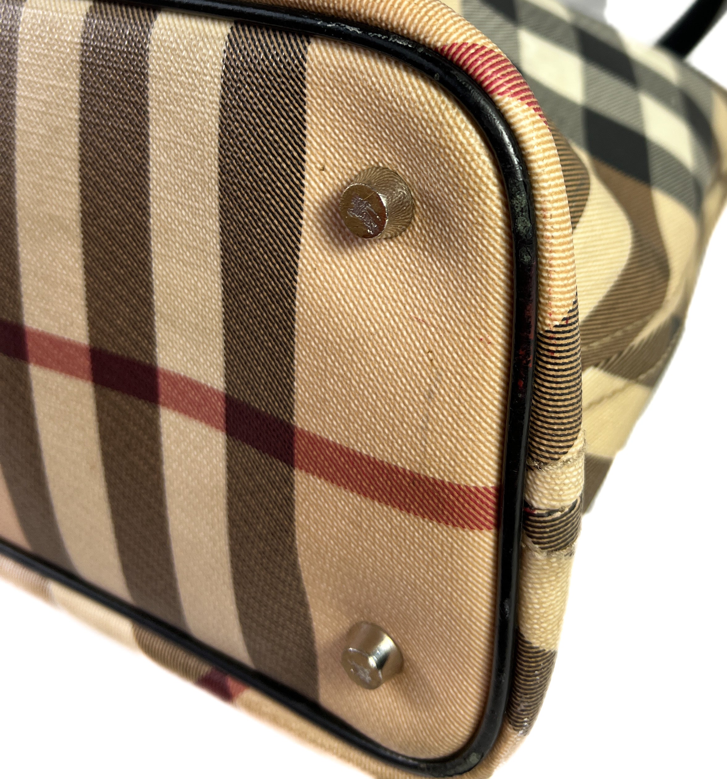 Burberry nova check shoulder bag