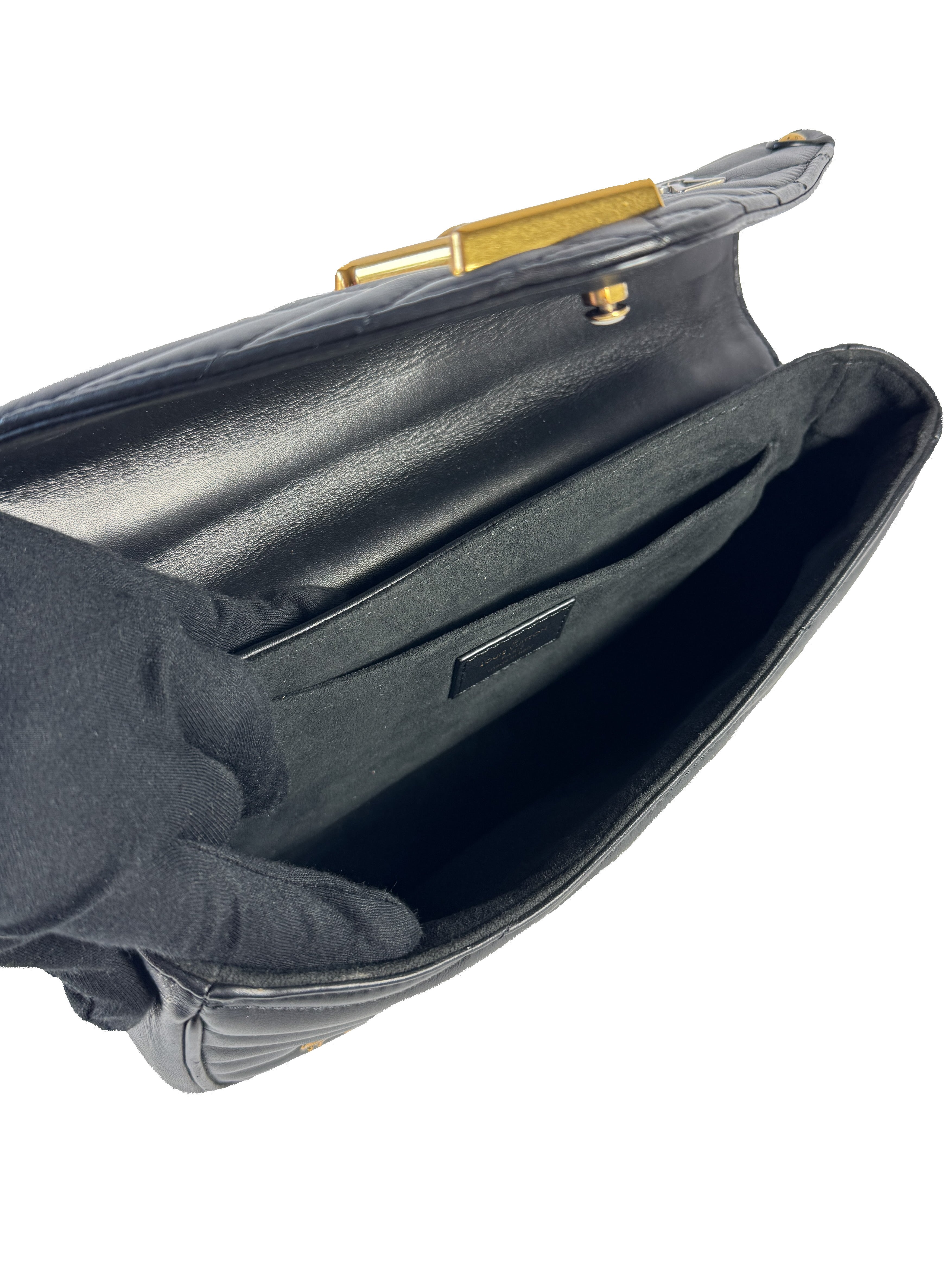 Louis Vuitton New wave Love Lock Chain MM NZ0129