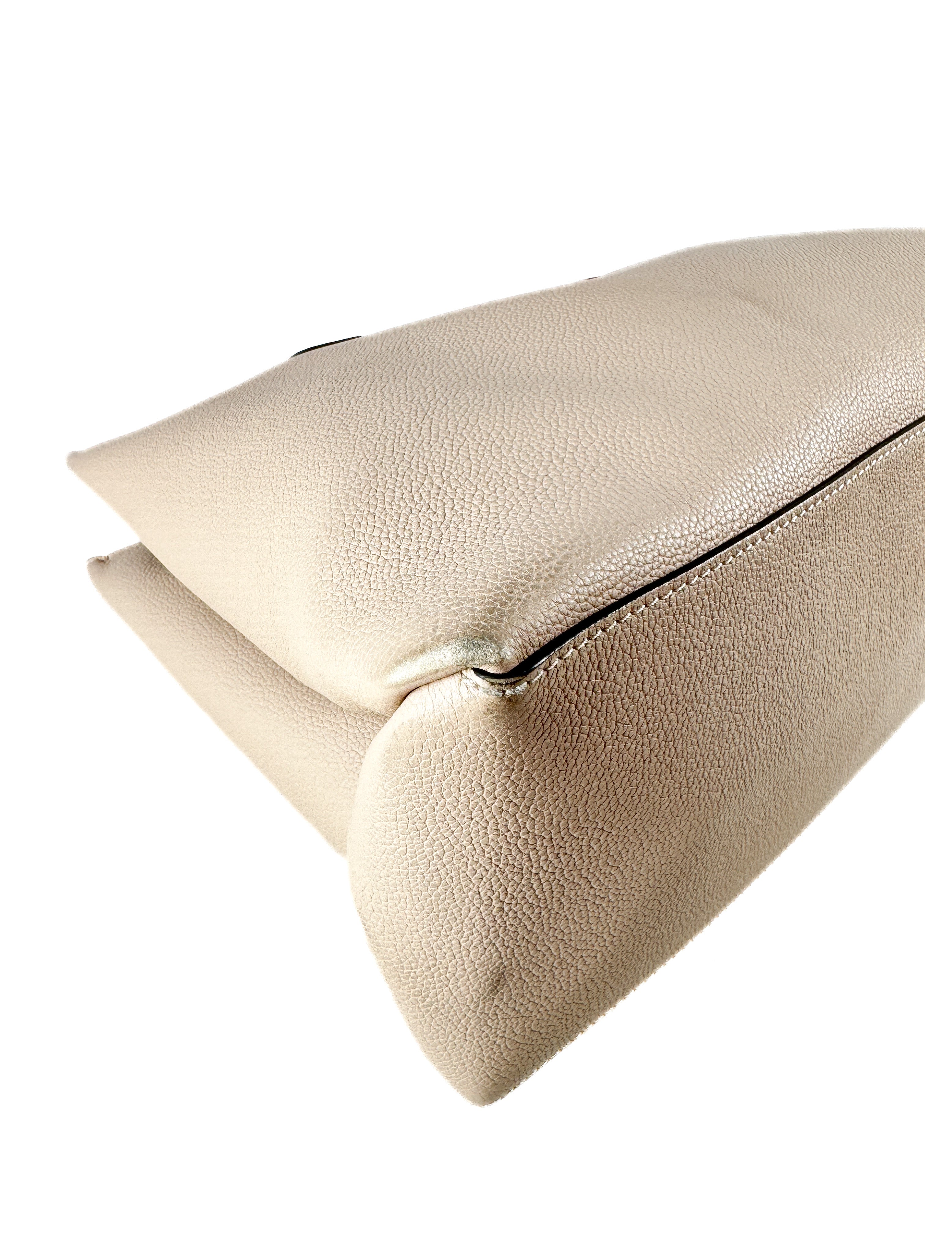 Louis Vuitton greige Lockme shopper (NFC)