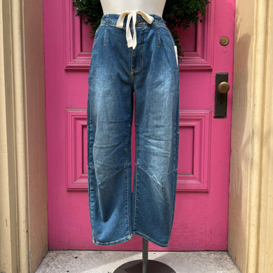 Pilcro and the Letterpress drawstring barrel jeans size 4 NWT