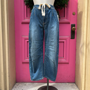 Pilcro and the Letterpress drawstring barrel jeans size 4 NWT