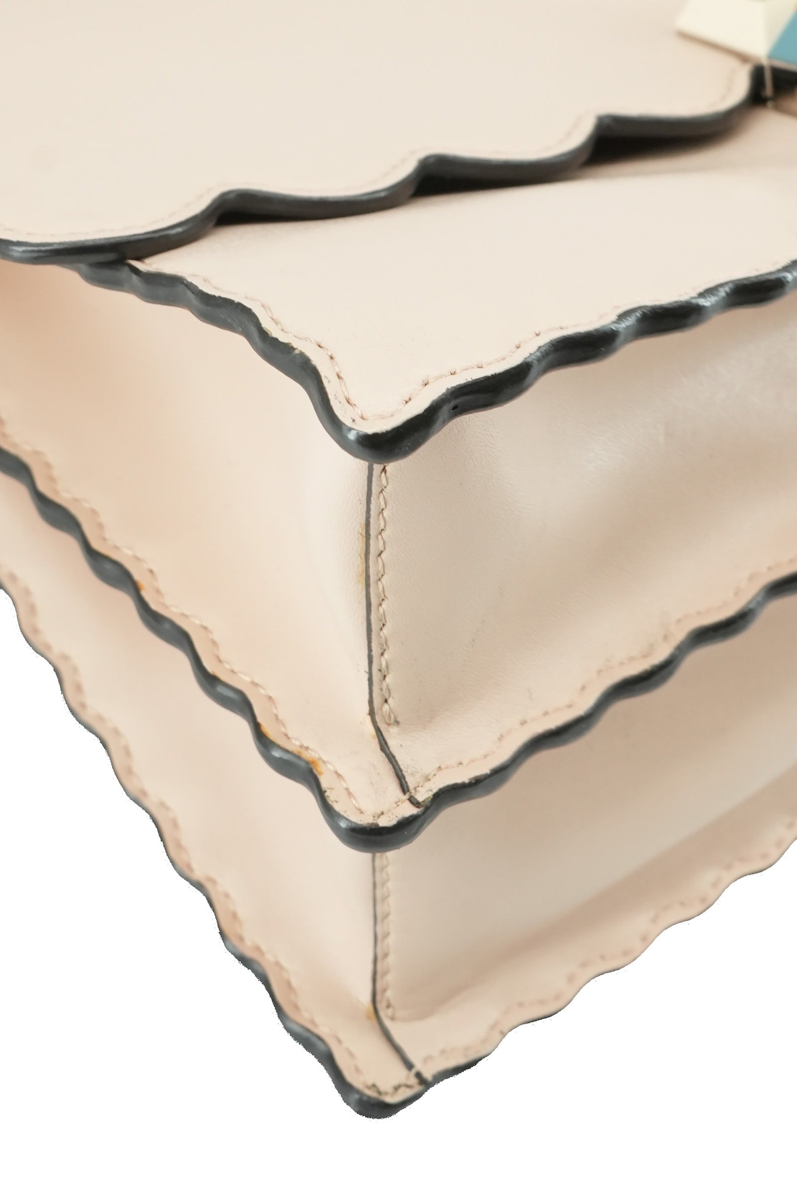 Fendi light pink Kan I scalloped shoulder bag 8762