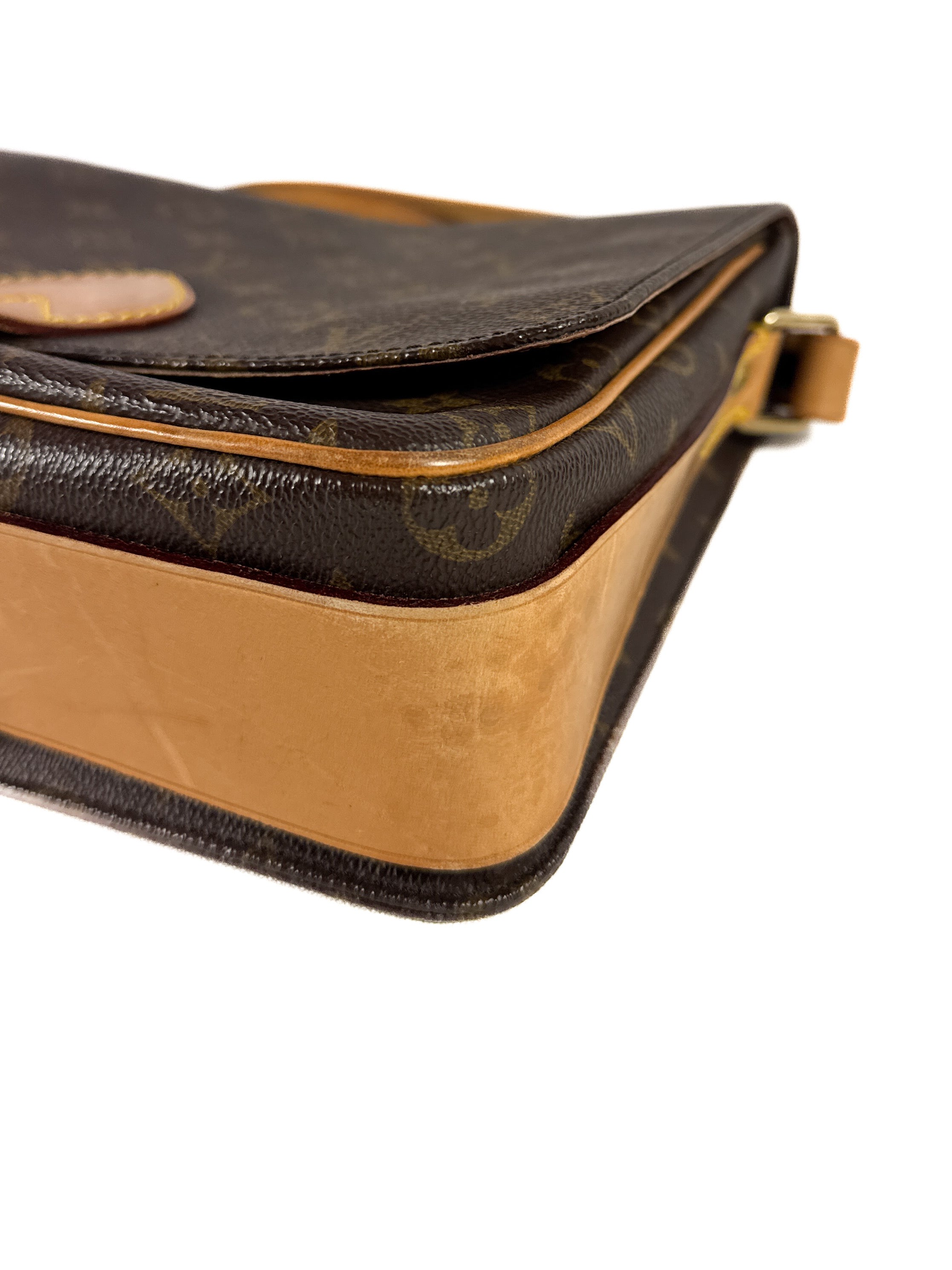 Louis Vuitton monogram vintage Cartouchiere GM