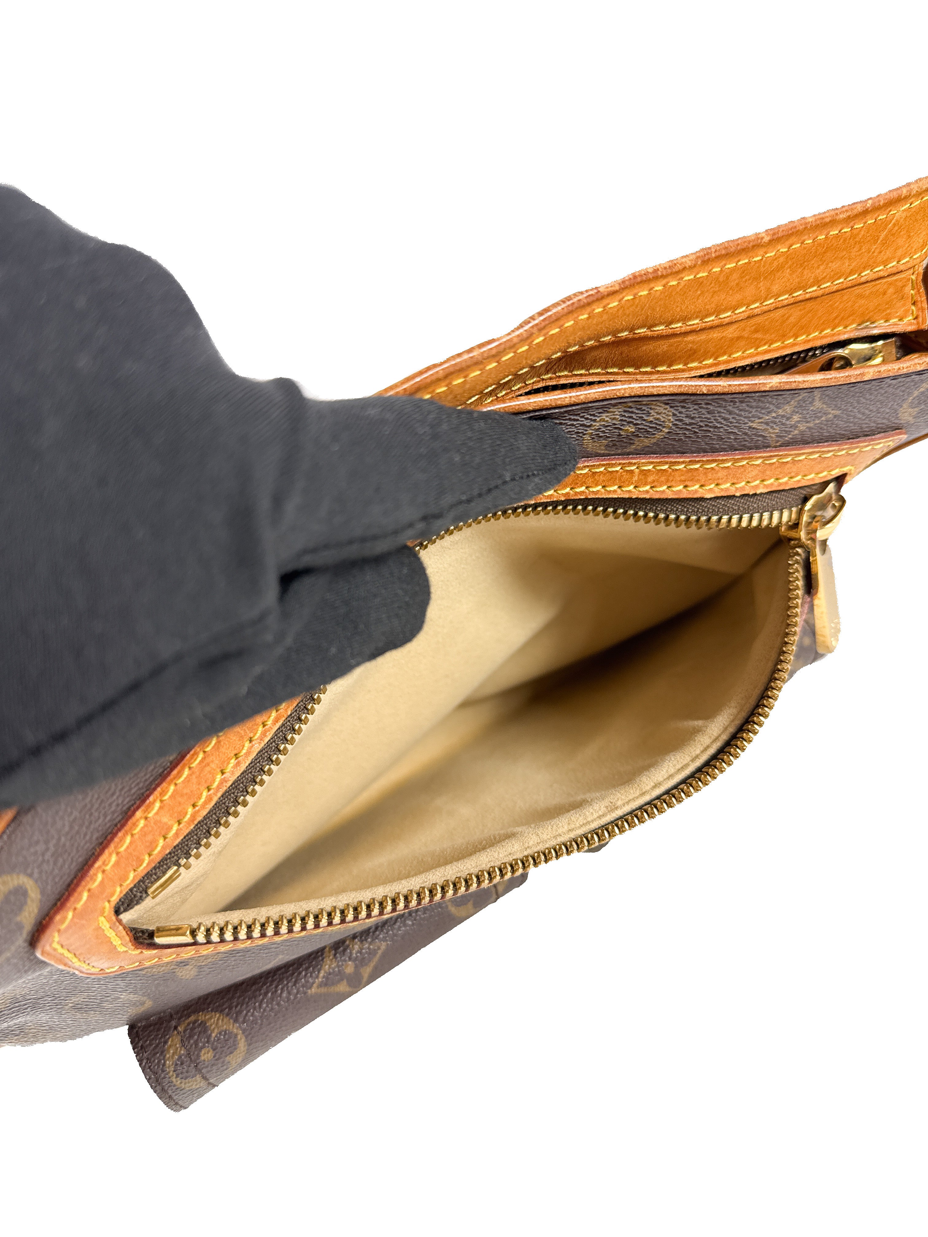 Louis Vuitton monogram Hudson GM VI1037