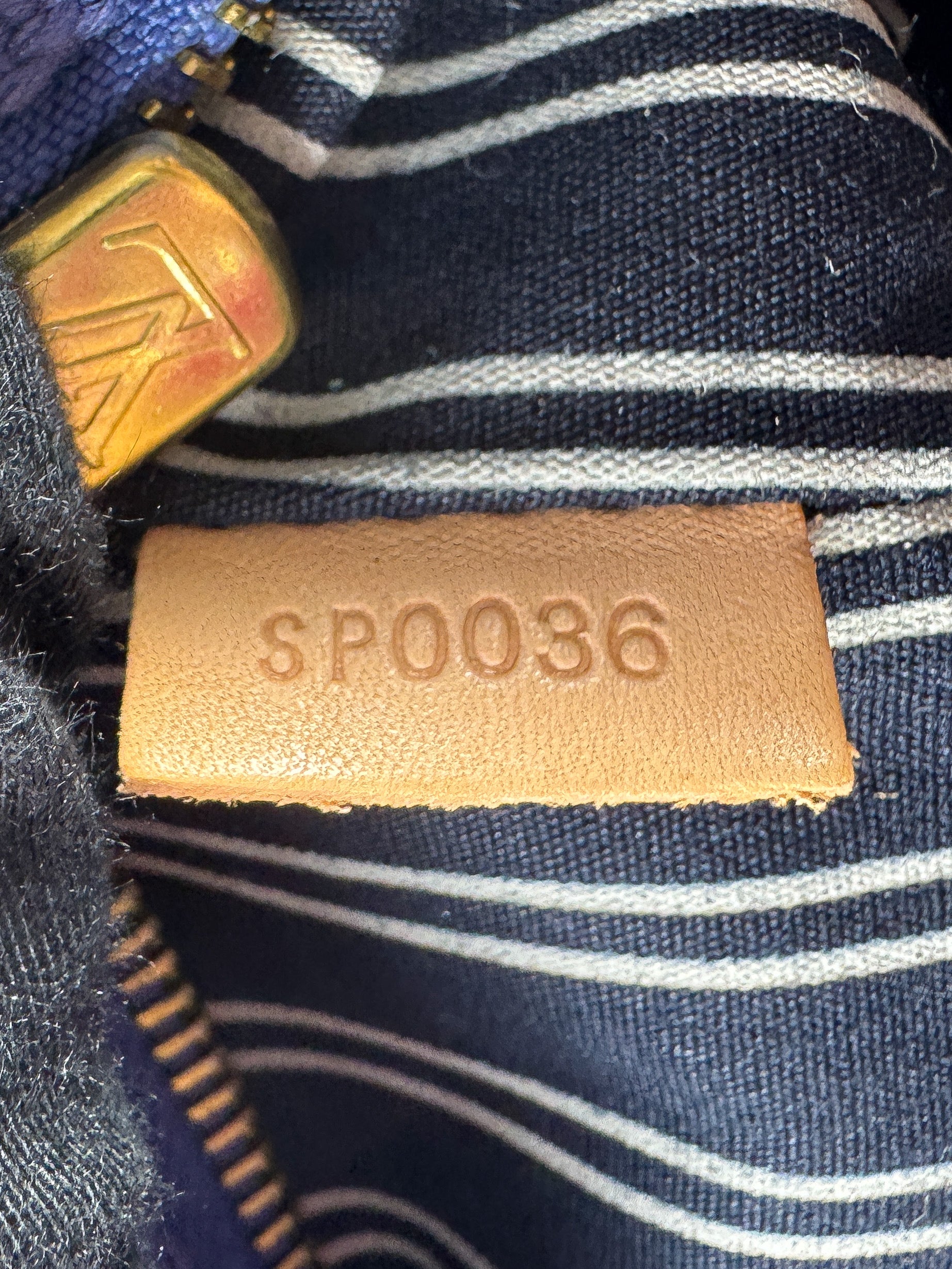 Louis Vuitton blue canvas Antigua wristlet SP0036